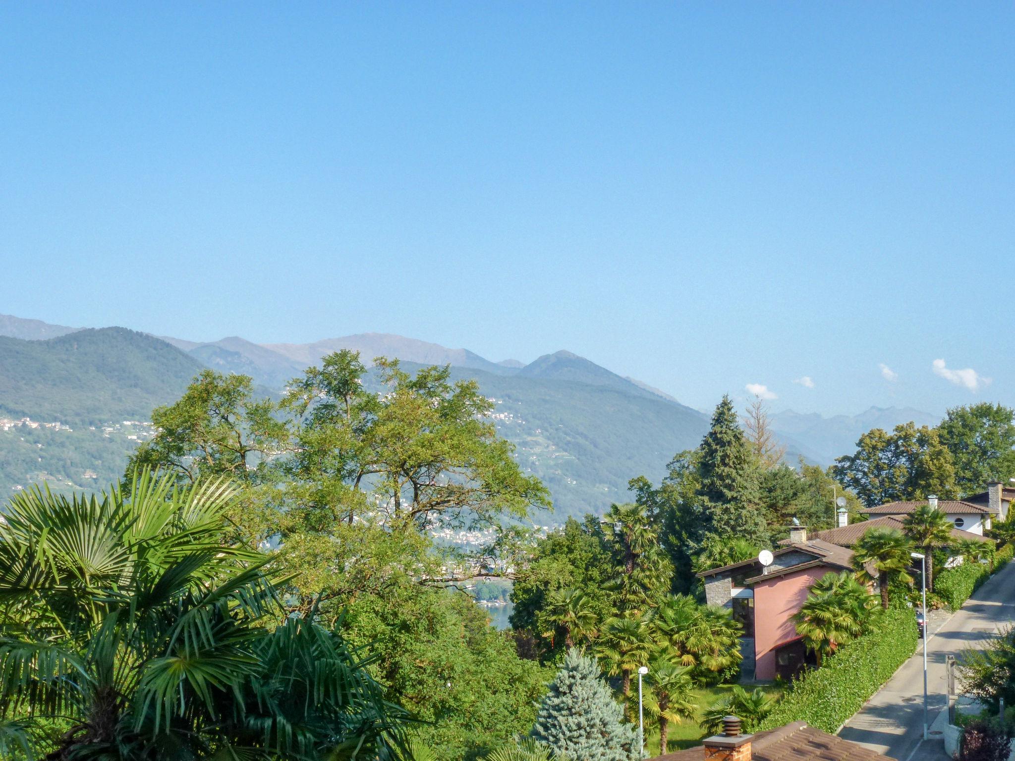 Photo 16 - 1 bedroom Apartment in Collina d'Oro with mountain view