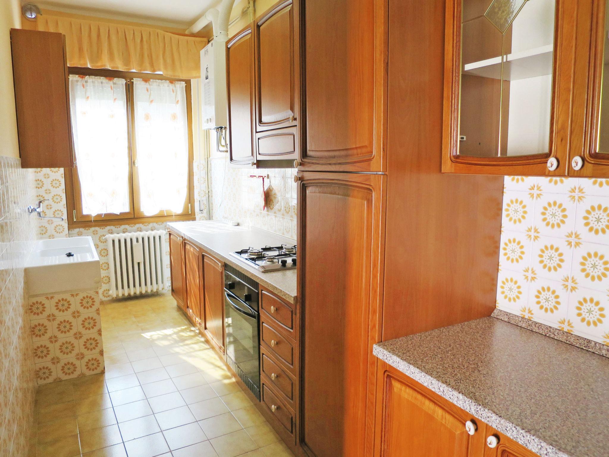 Foto 7 - Apartamento de 2 quartos em Peschiera del Garda com jardim