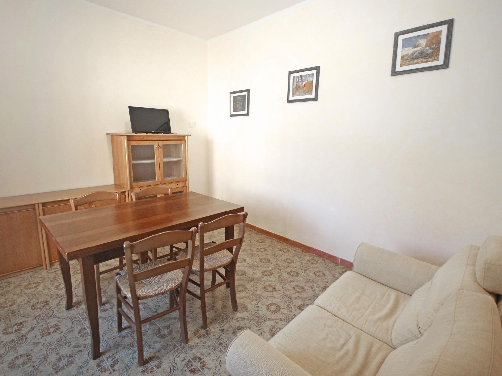 Photo 5 - Appartement de 2 chambres à Peschiera del Garda avec jardin et vues sur la montagne