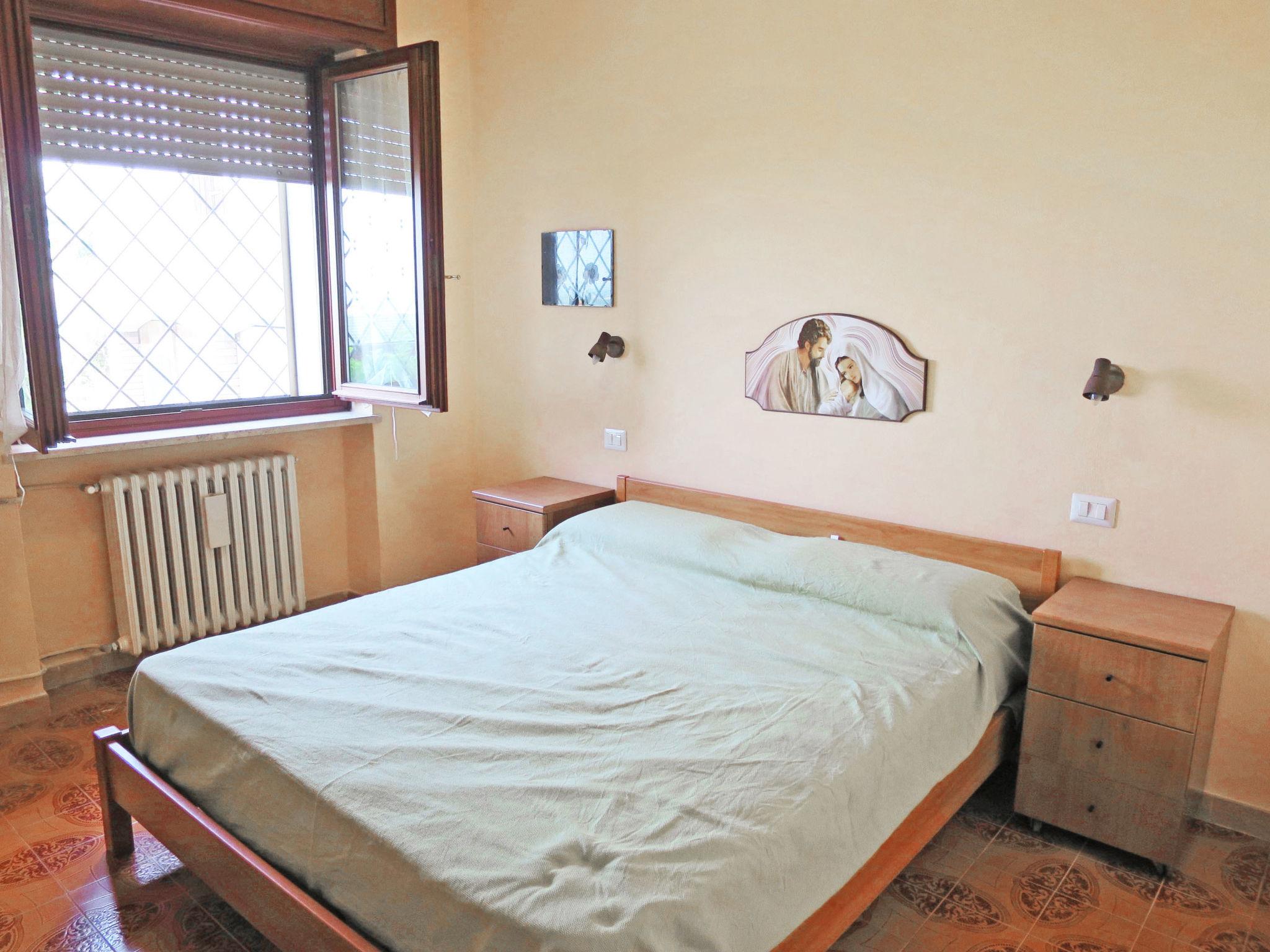 Foto 11 - Apartamento de 2 quartos em Peschiera del Garda com jardim