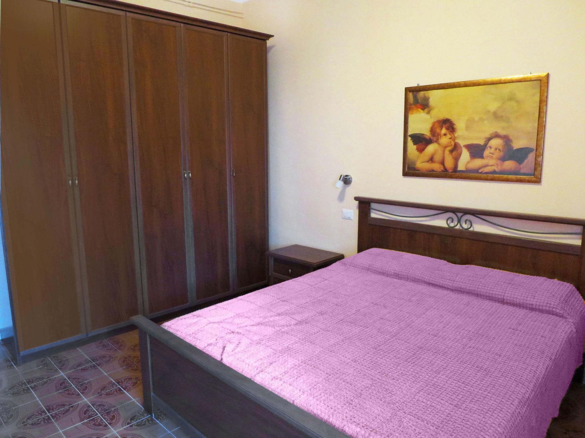 Foto 9 - Apartamento de 2 quartos em Peschiera del Garda com jardim e vista para a montanha