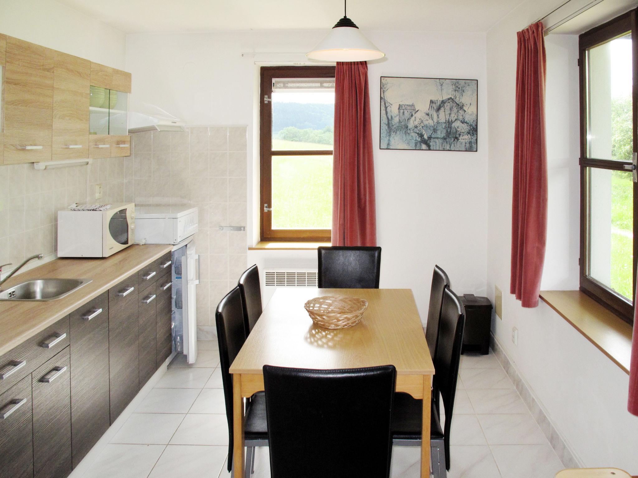 Photo 4 - 3 bedroom House in Stárkov with swimming pool and garden