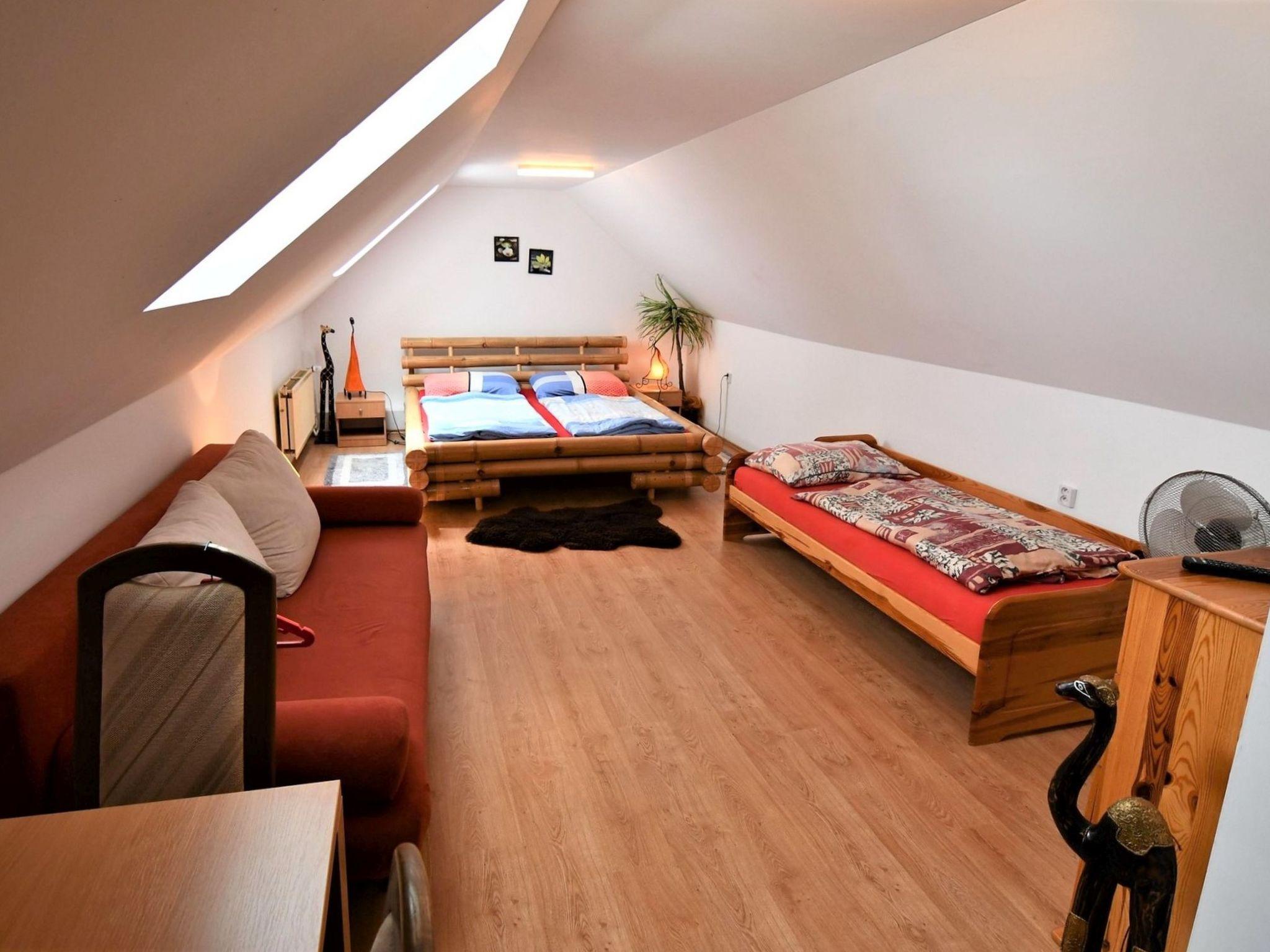Foto 19 - Appartamento con 3 camere da letto a Štrba con giardino
