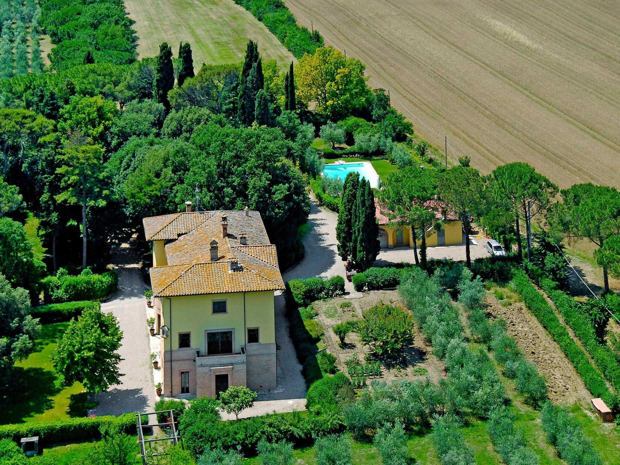 Foto 5 - Haus mit 9 Schlafzimmern in Perugia mit privater pool und garten