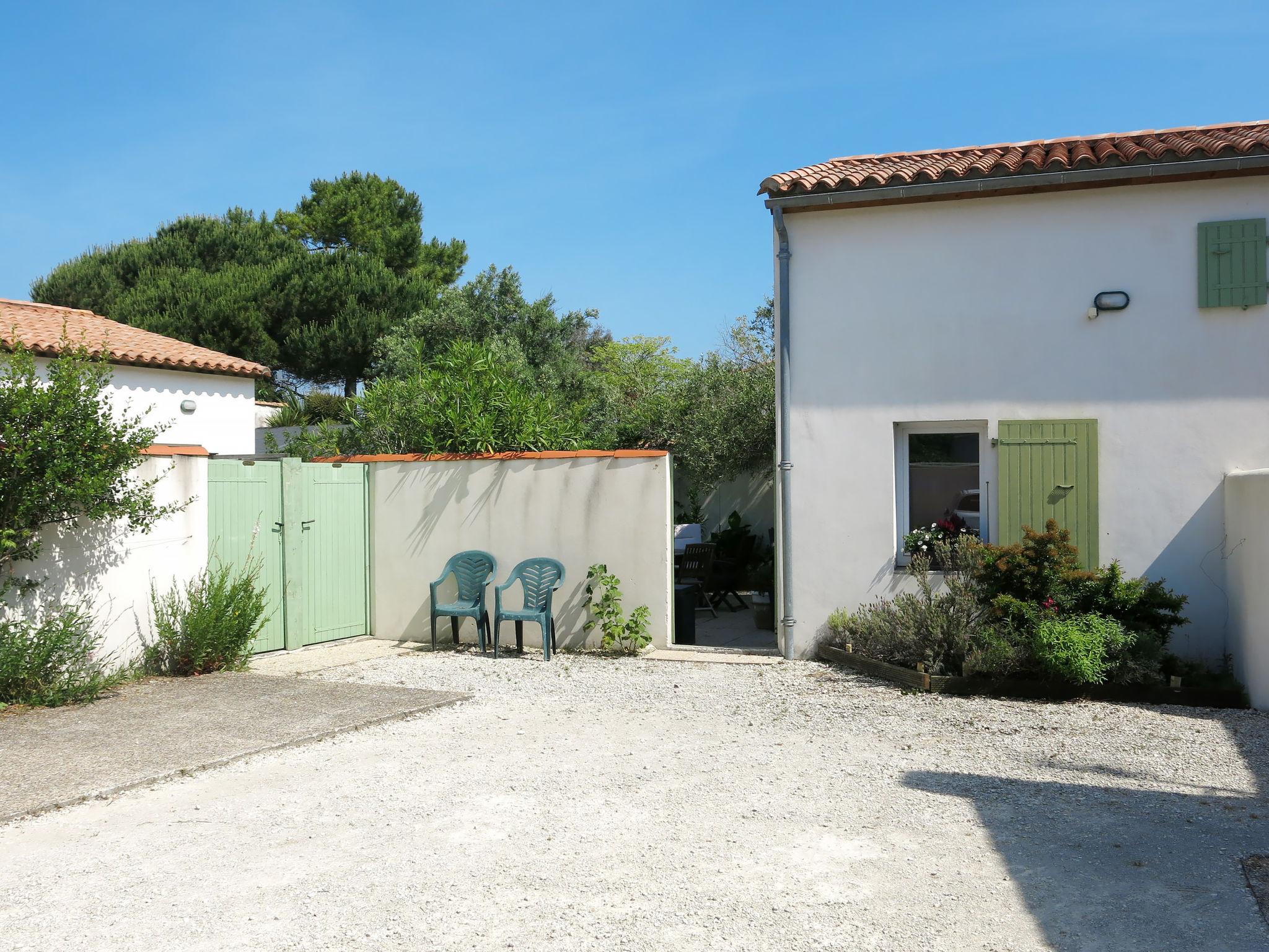 Foto 14 - Casa con 2 camere da letto a La Flotte con terrazza e vista mare