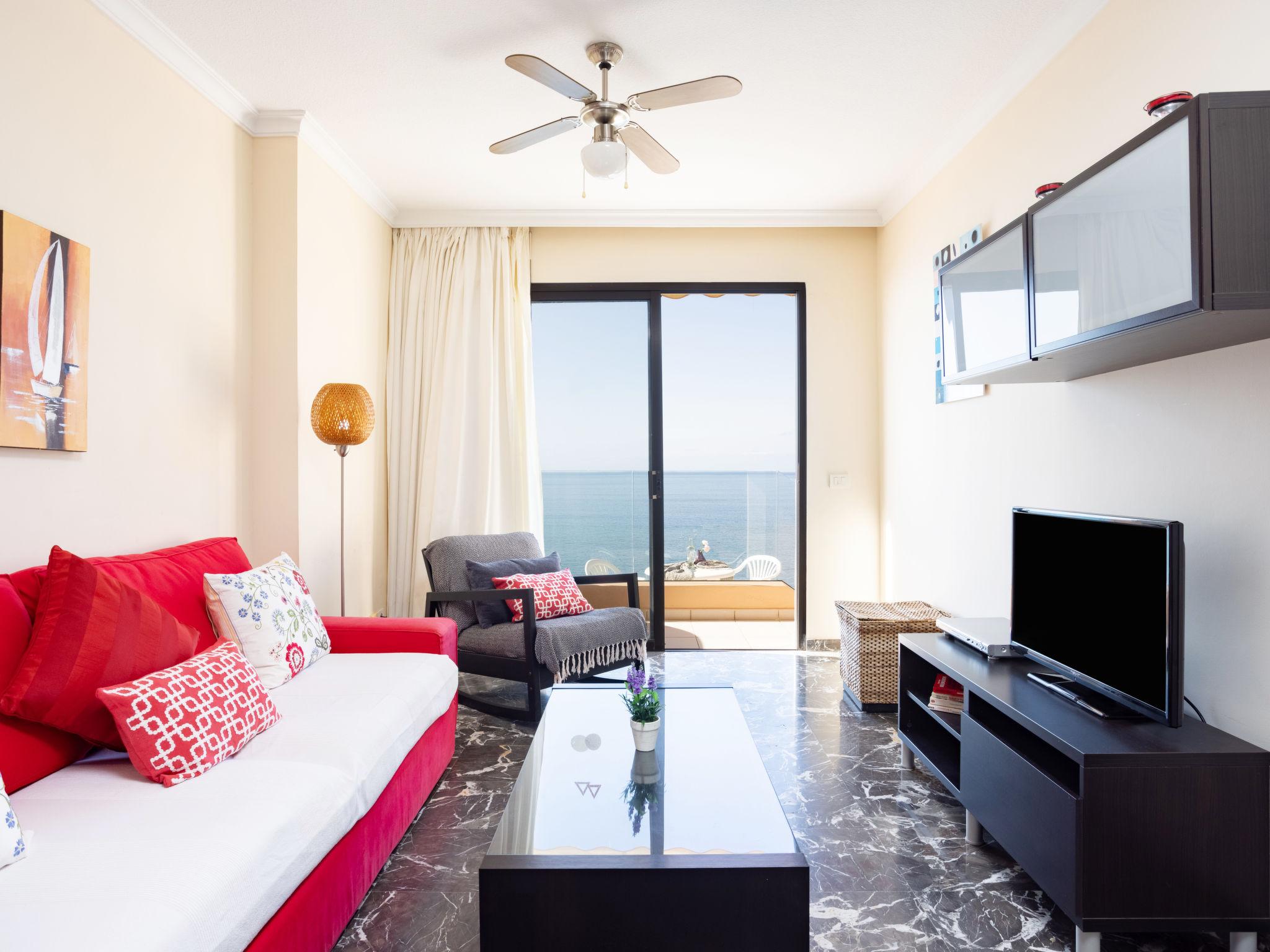 Foto 6 - Apartment mit 1 Schlafzimmer in Santiago del Teide mit schwimmbad und blick aufs meer