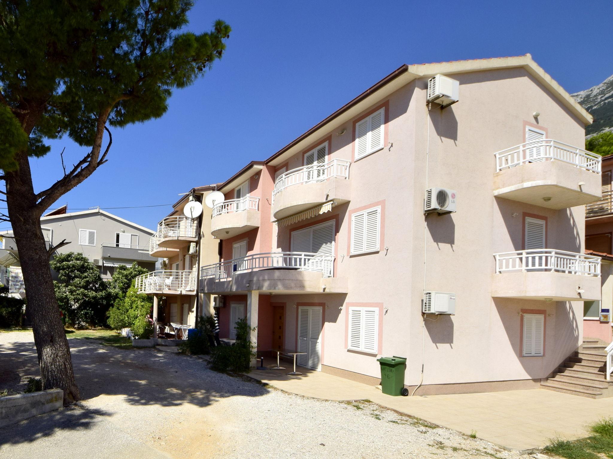 Foto 31 - Apartamento de 2 habitaciones en Makarska con terraza y vistas al mar