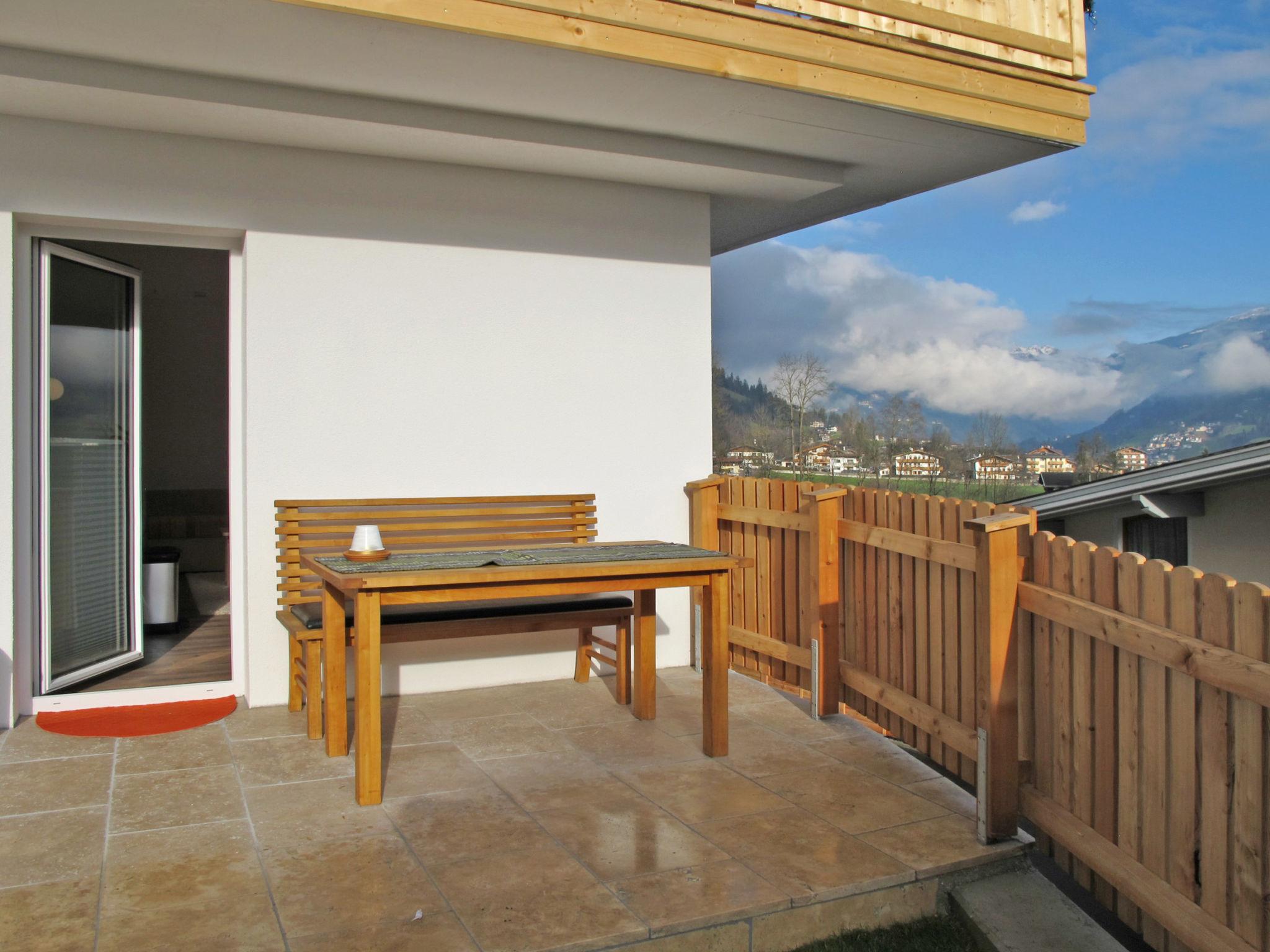 Foto 5 - Appartamento con 3 camere da letto a Schwendau con terrazza e vista sulle montagne