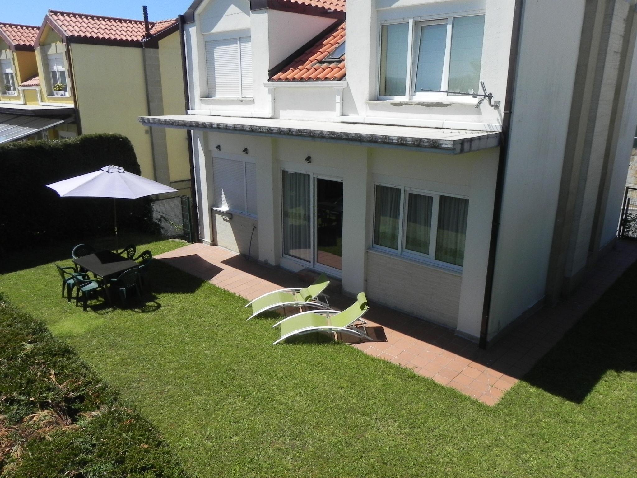 Photo 2 - 4 bedroom House in Piélagos with garden and sea view