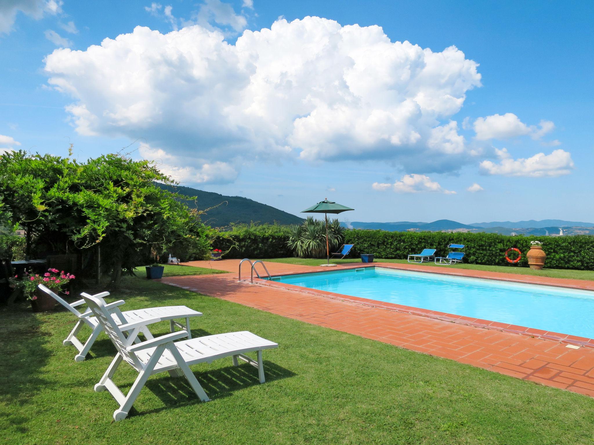 Foto 4 - Appartamento a Castelnuovo di Val di Cecina con piscina e giardino