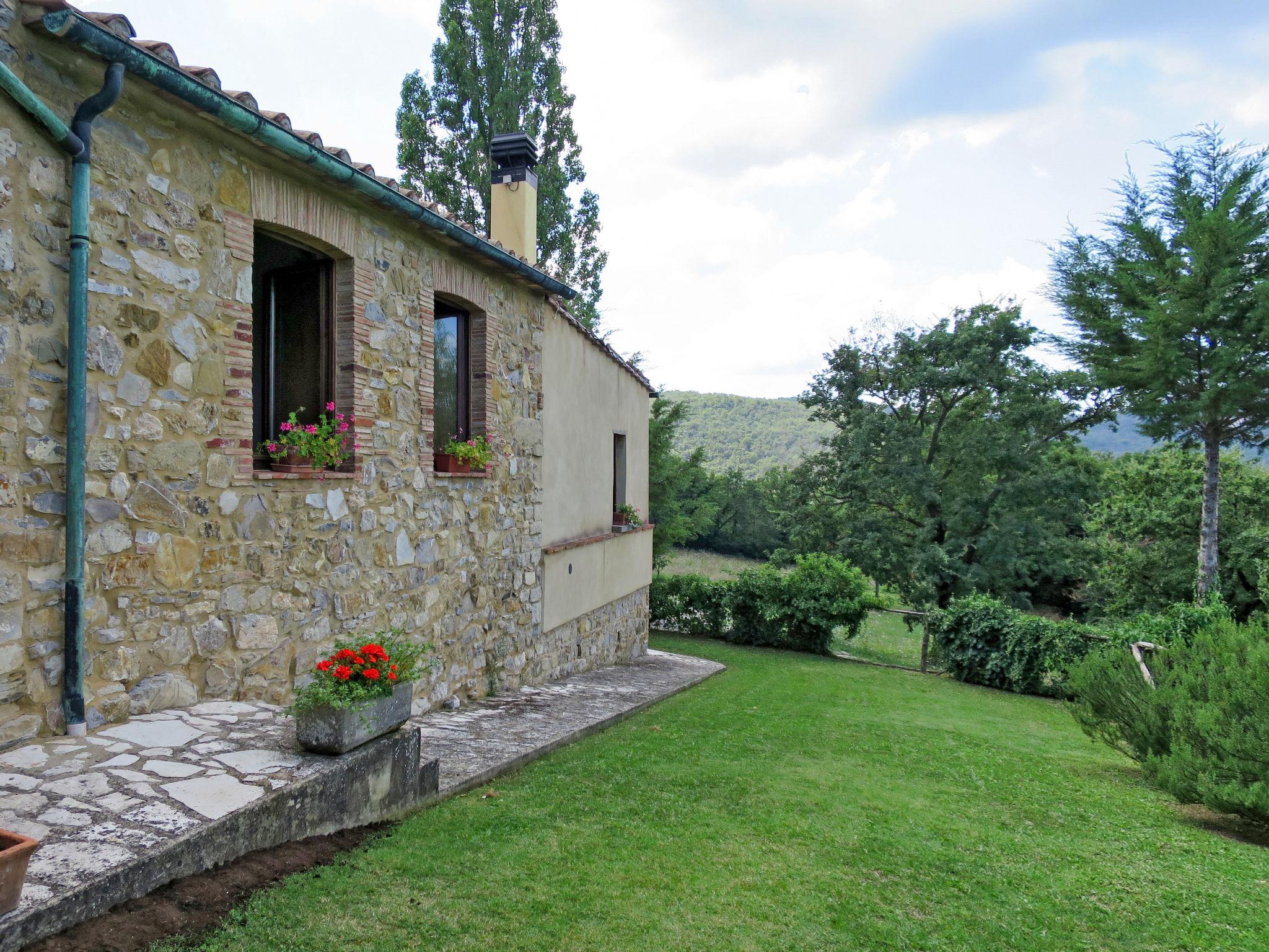 Foto 26 - Apartamento de 3 quartos em Castelnuovo di Val di Cecina com piscina e jardim