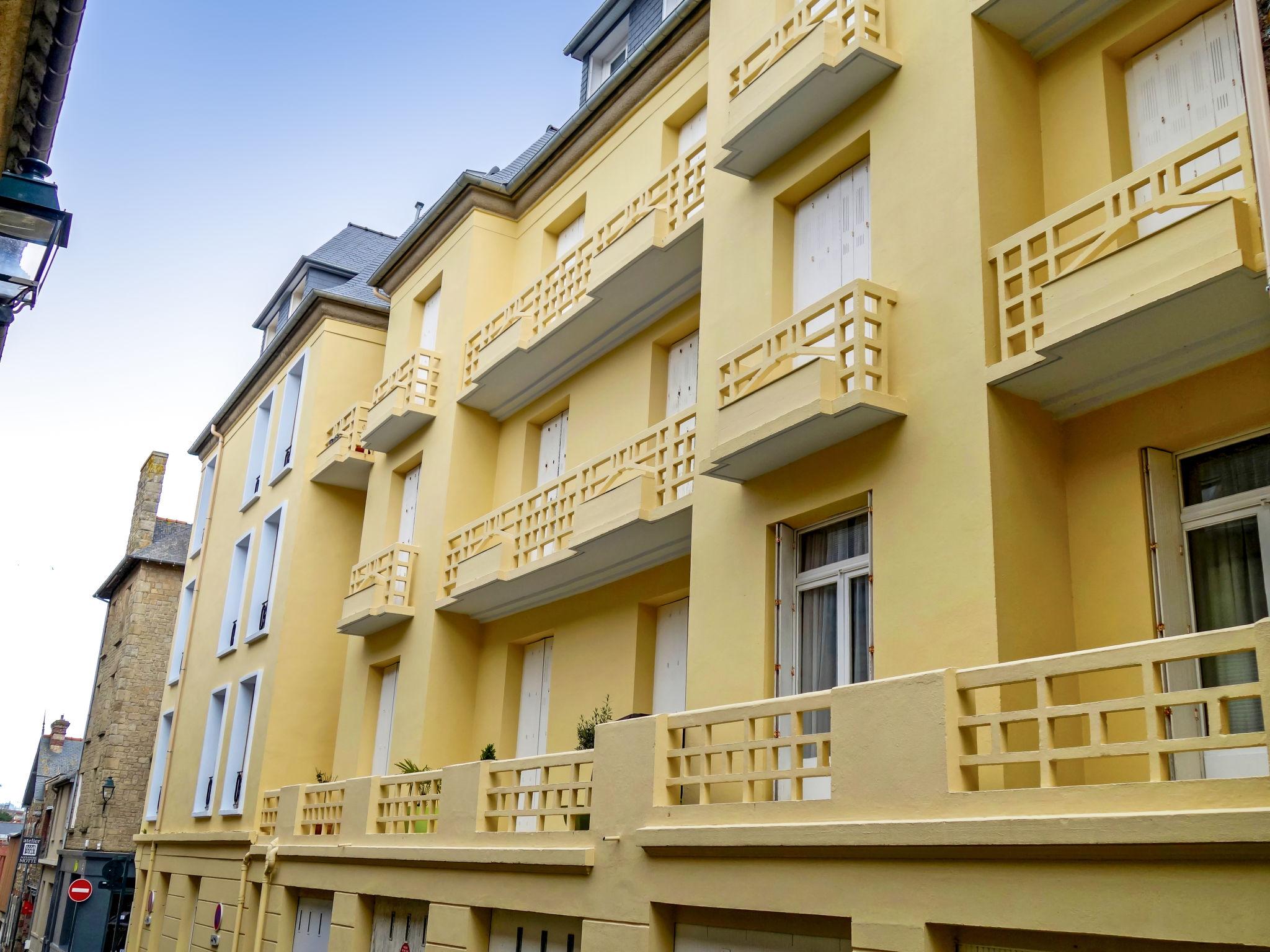 Foto 16 - Apartamento de 2 quartos em Dinard com vistas do mar