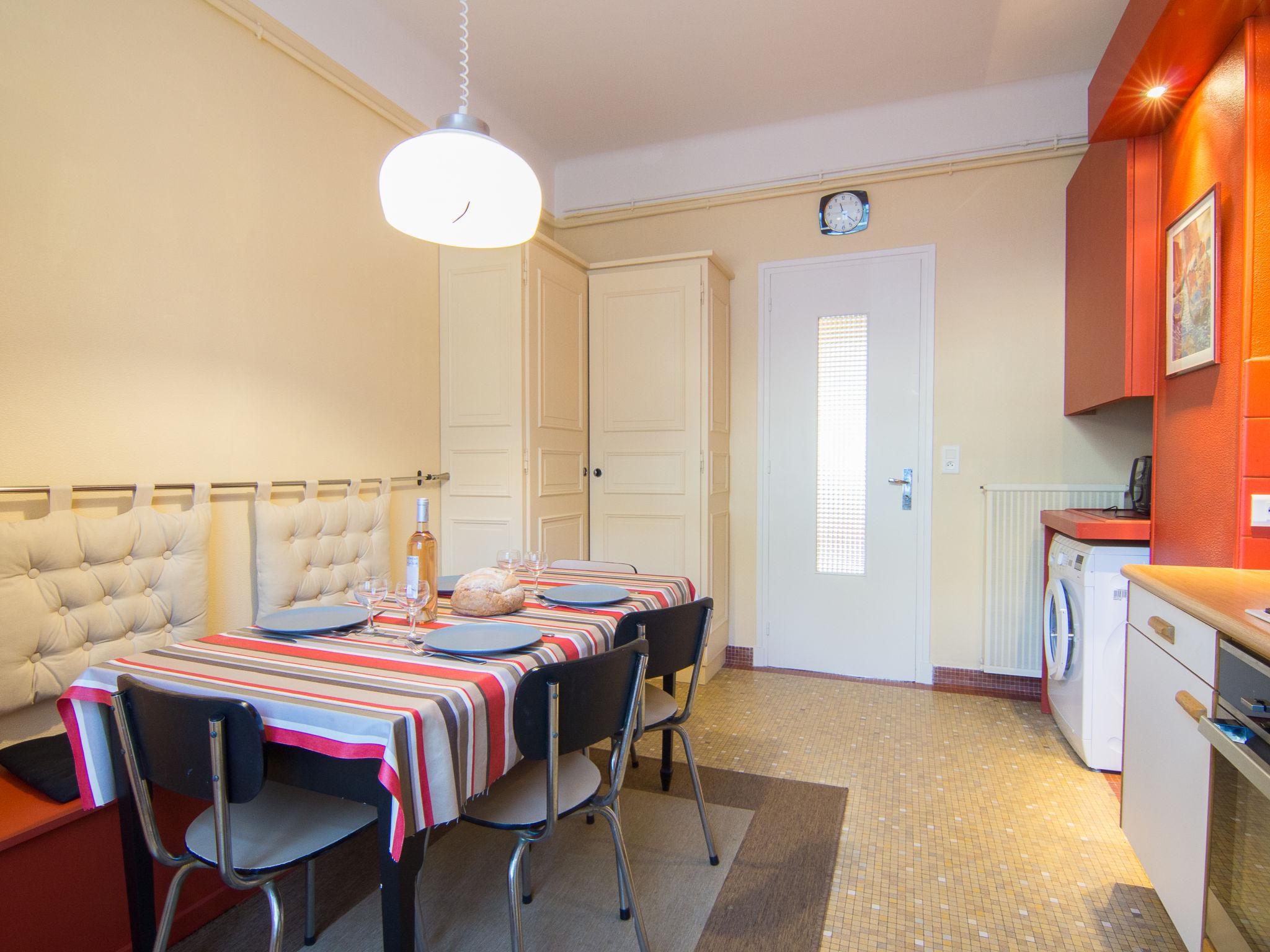 Photo 13 - 2 bedroom Apartment in Dinard