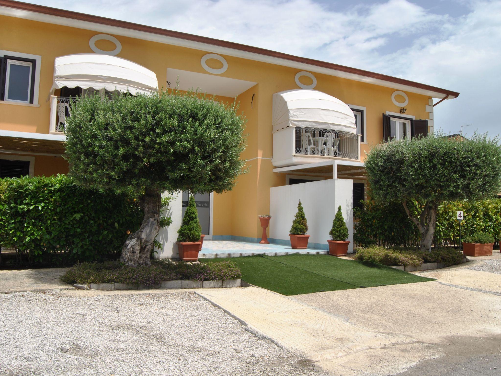 Foto 3 - Appartamento con 1 camera da letto a Capaccio Paestum con piscina e vista mare