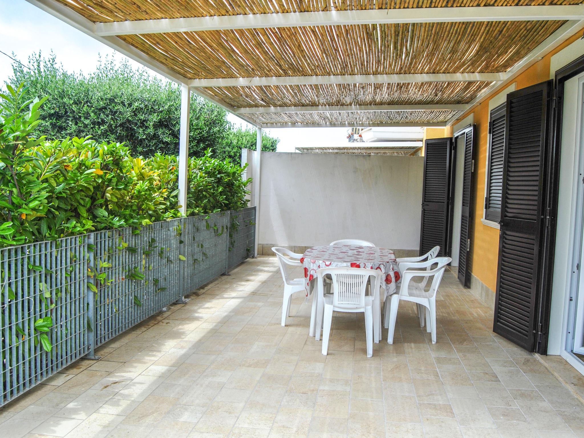 Photo 18 - Appartement de 1 chambre à Capaccio Paestum avec piscine et jardin