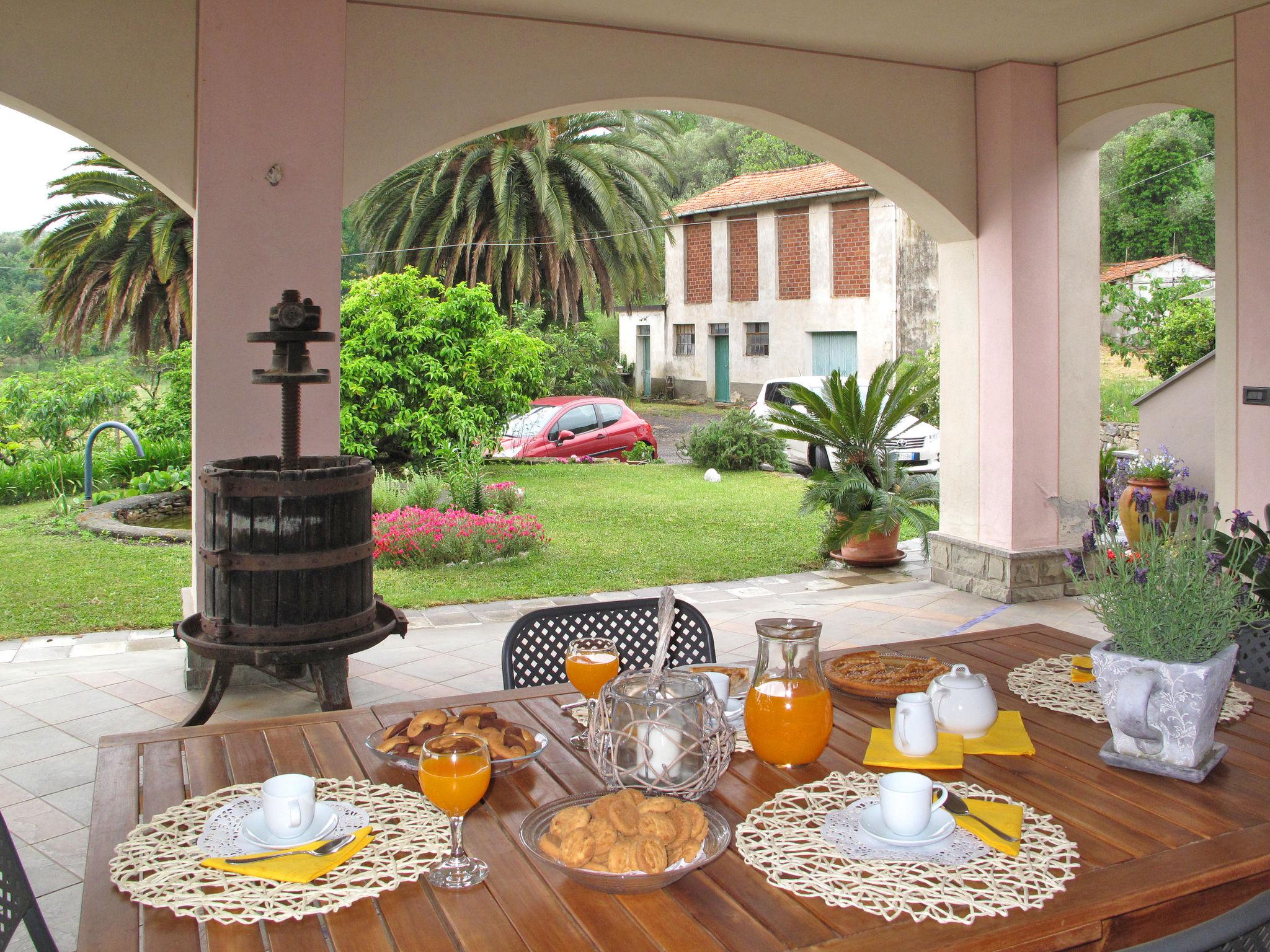 Foto 17 - Appartamento con 2 camere da letto a Sestri Levante con giardino e terrazza