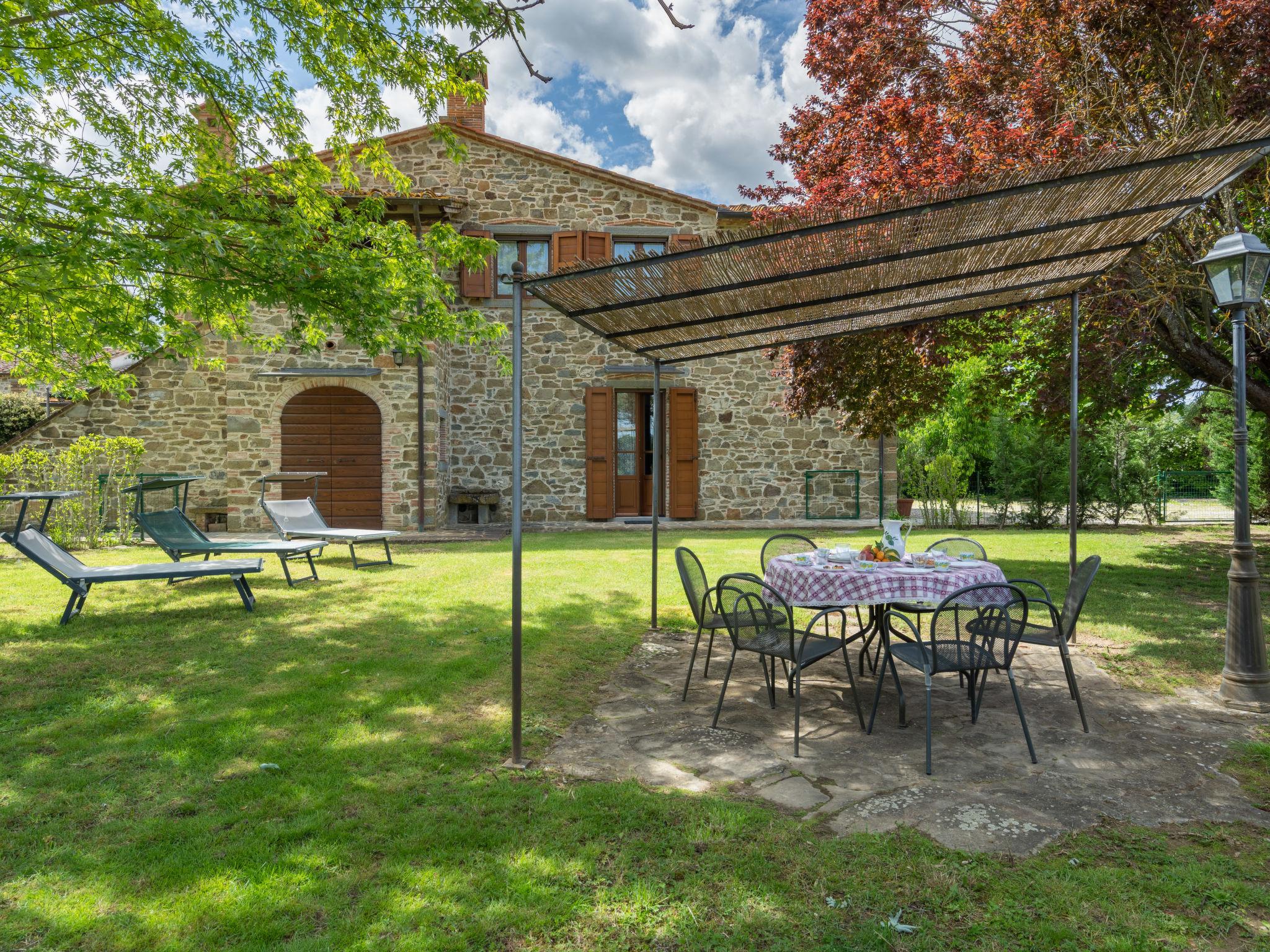 Foto 2 - Casa de 3 quartos em Civitella in Val di Chiana com piscina e jardim