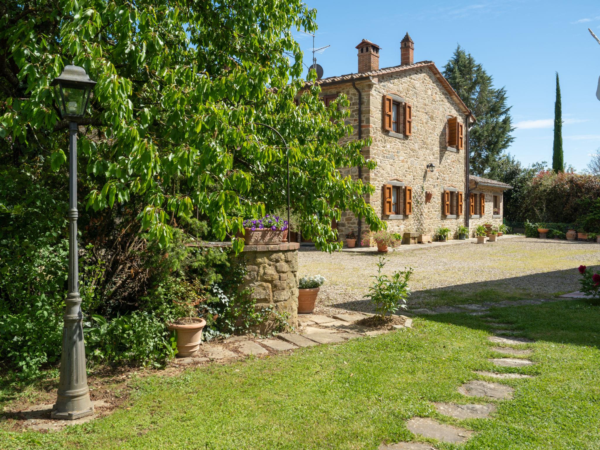 Foto 24 - Casa con 5 camere da letto a Civitella in Val di Chiana con piscina privata e giardino