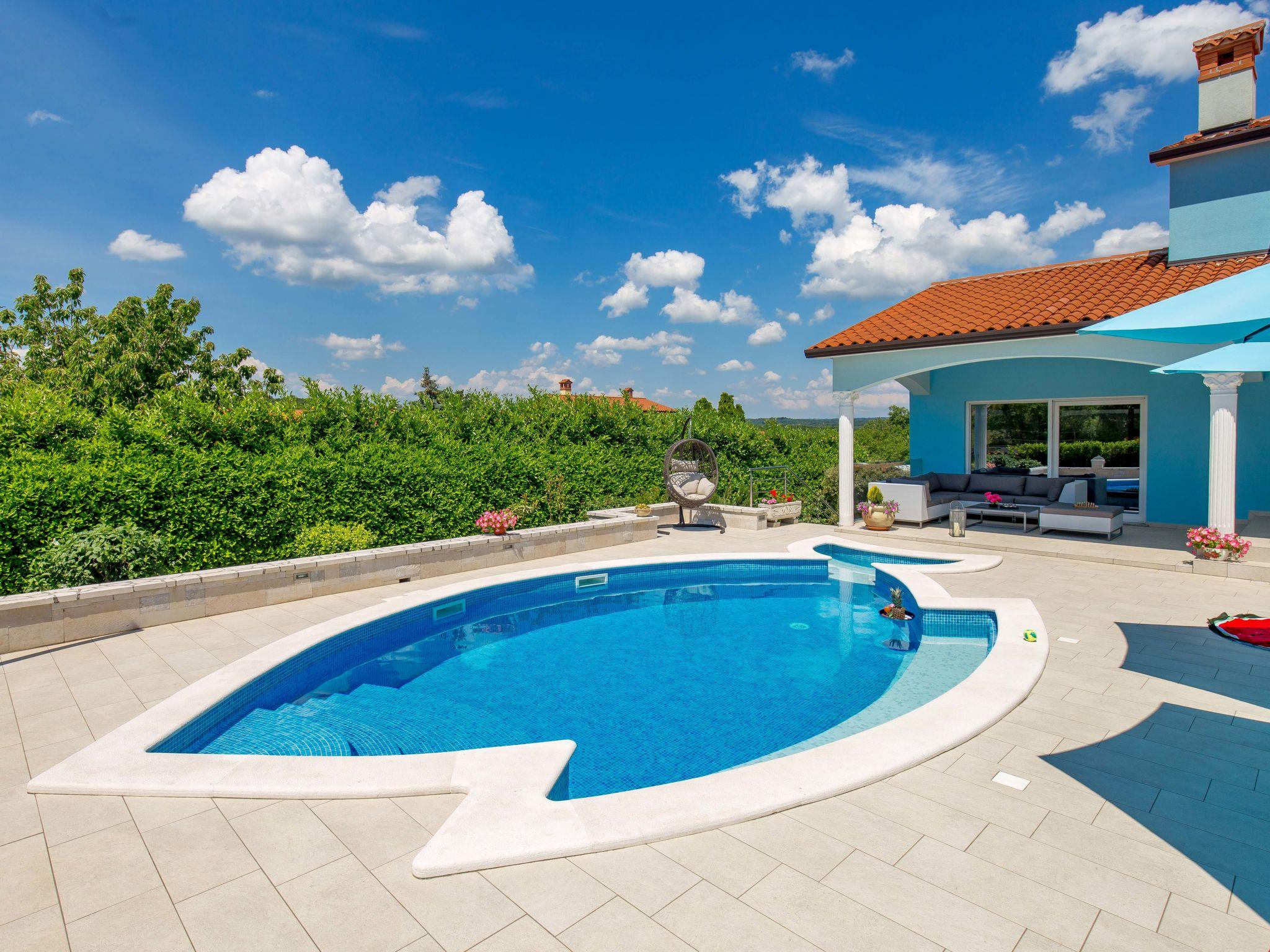 Foto 21 - Casa de 4 habitaciones en Labin con piscina privada y vistas al mar