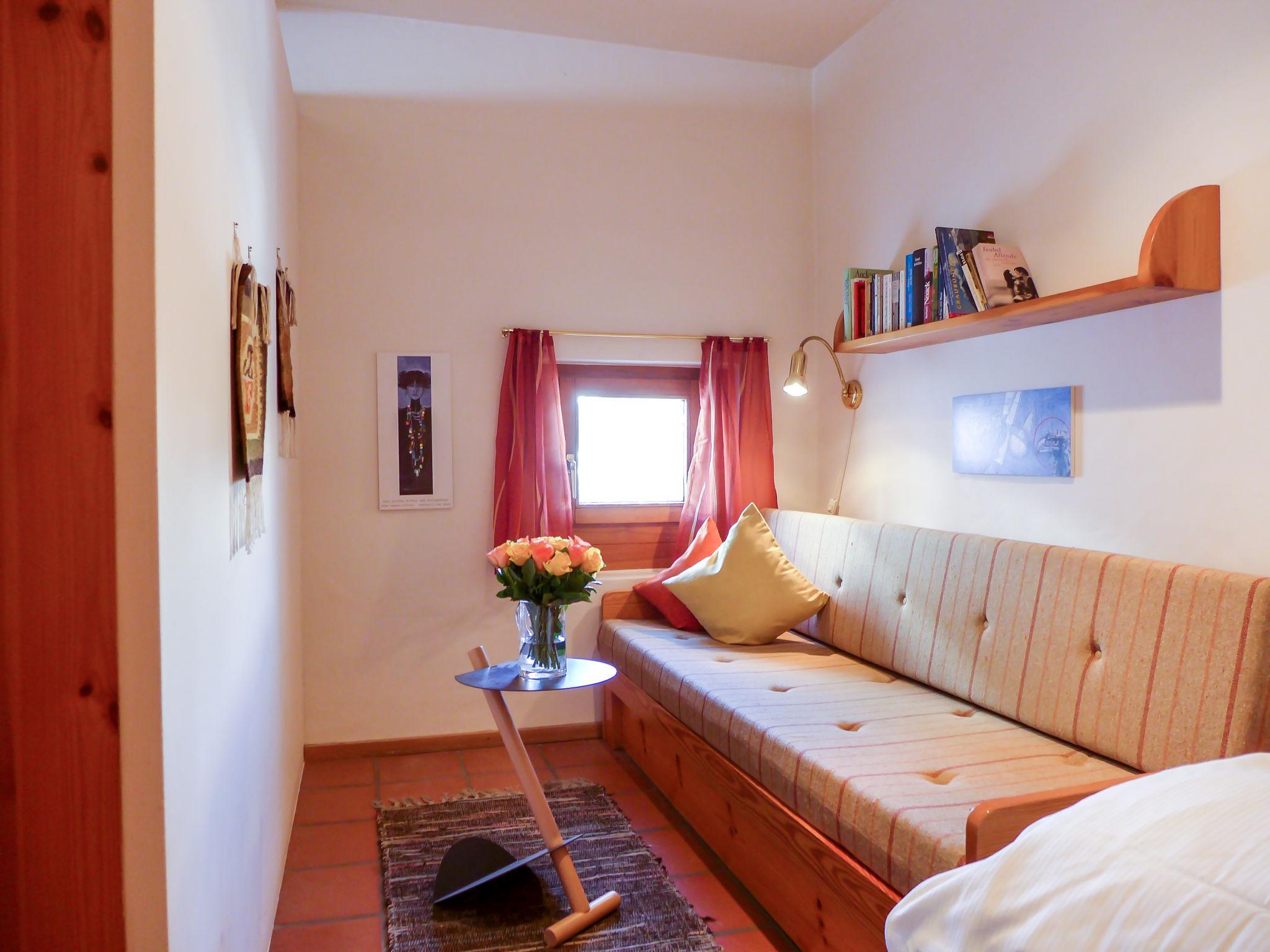 Foto 13 - Apartamento de 1 habitación en Sankt Moritz con vistas a la montaña