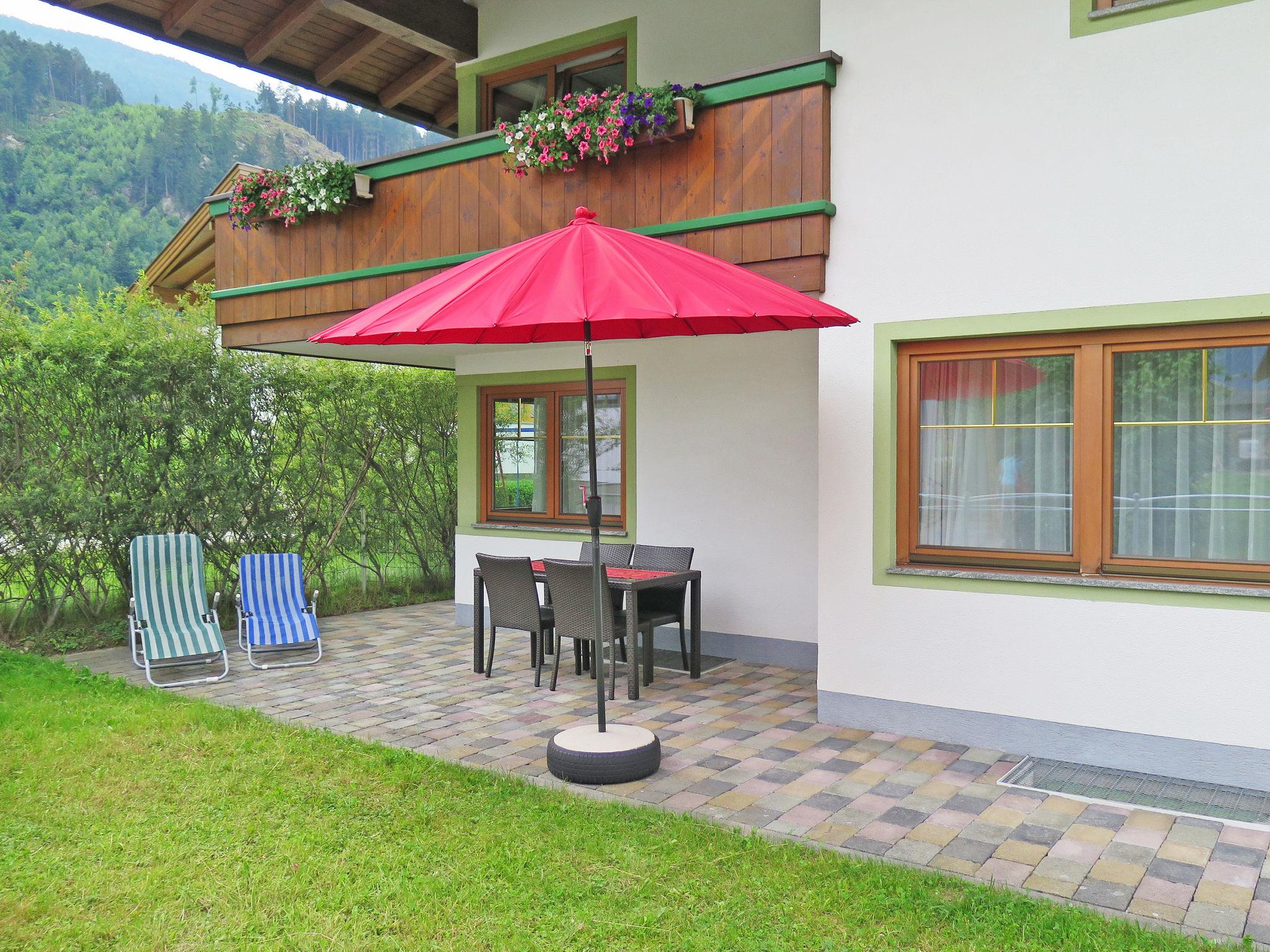 Foto 2 - Apartamento de 4 quartos em Aschau im Zillertal com jardim e terraço