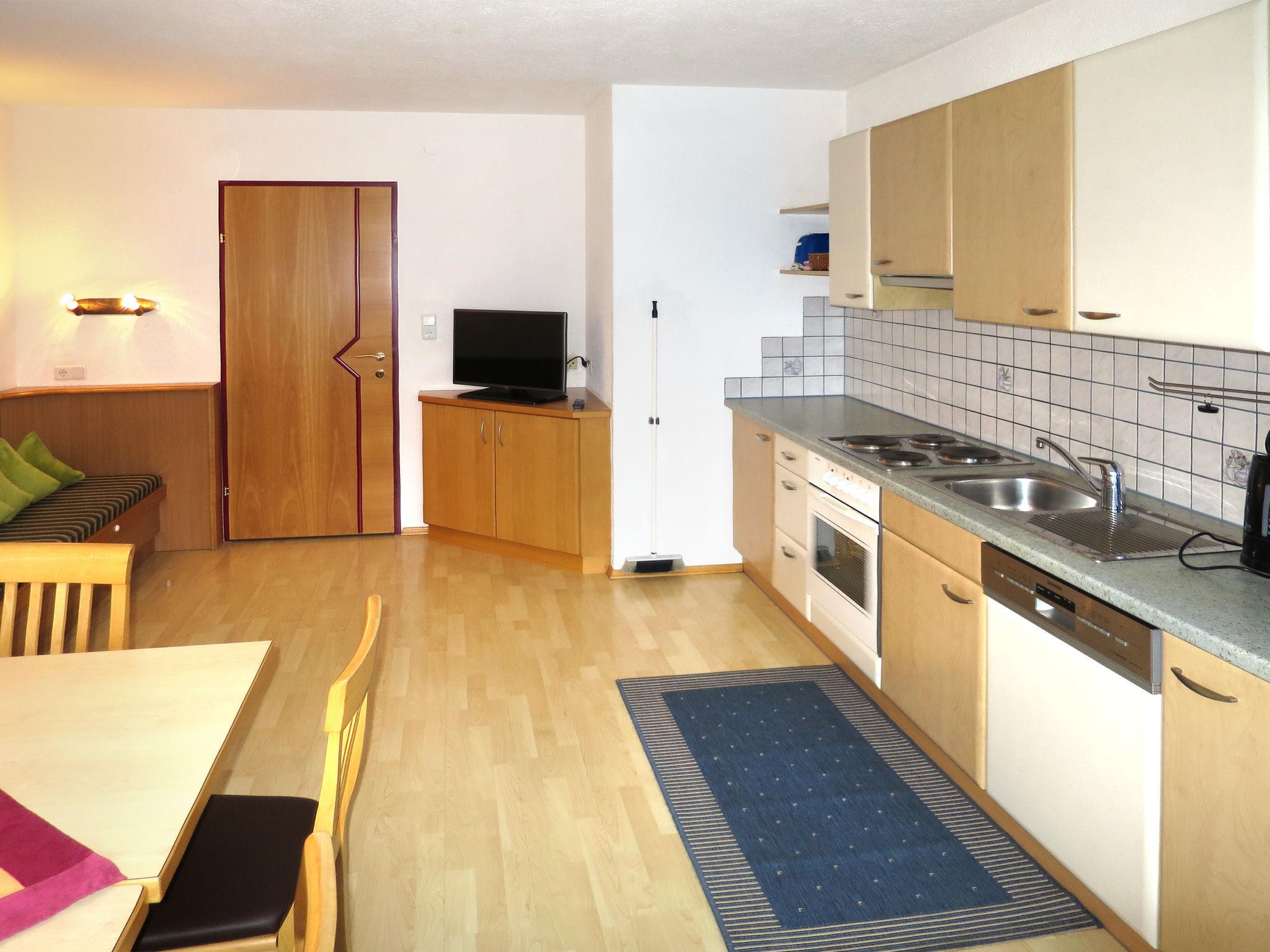 Foto 7 - Apartamento de 4 habitaciones en Aschau im Zillertal con jardín y vistas a la montaña