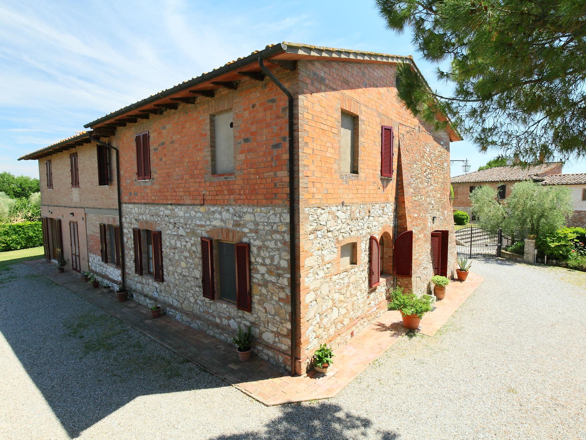 Foto 5 - Appartamento con 2 camere da letto a Castelnuovo Berardenga con giardino