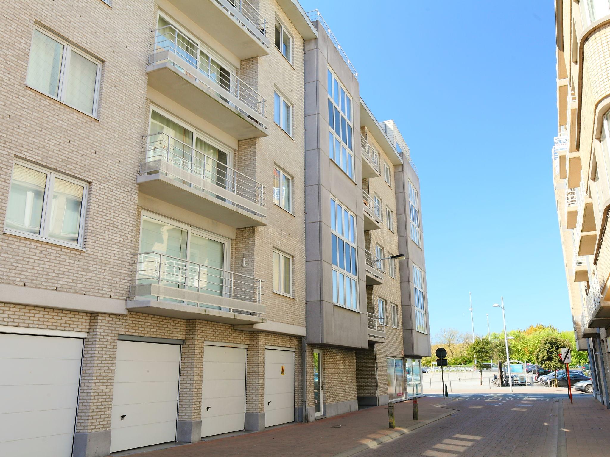 Foto 9 - Apartamento de 1 habitación en Bredene con jardín