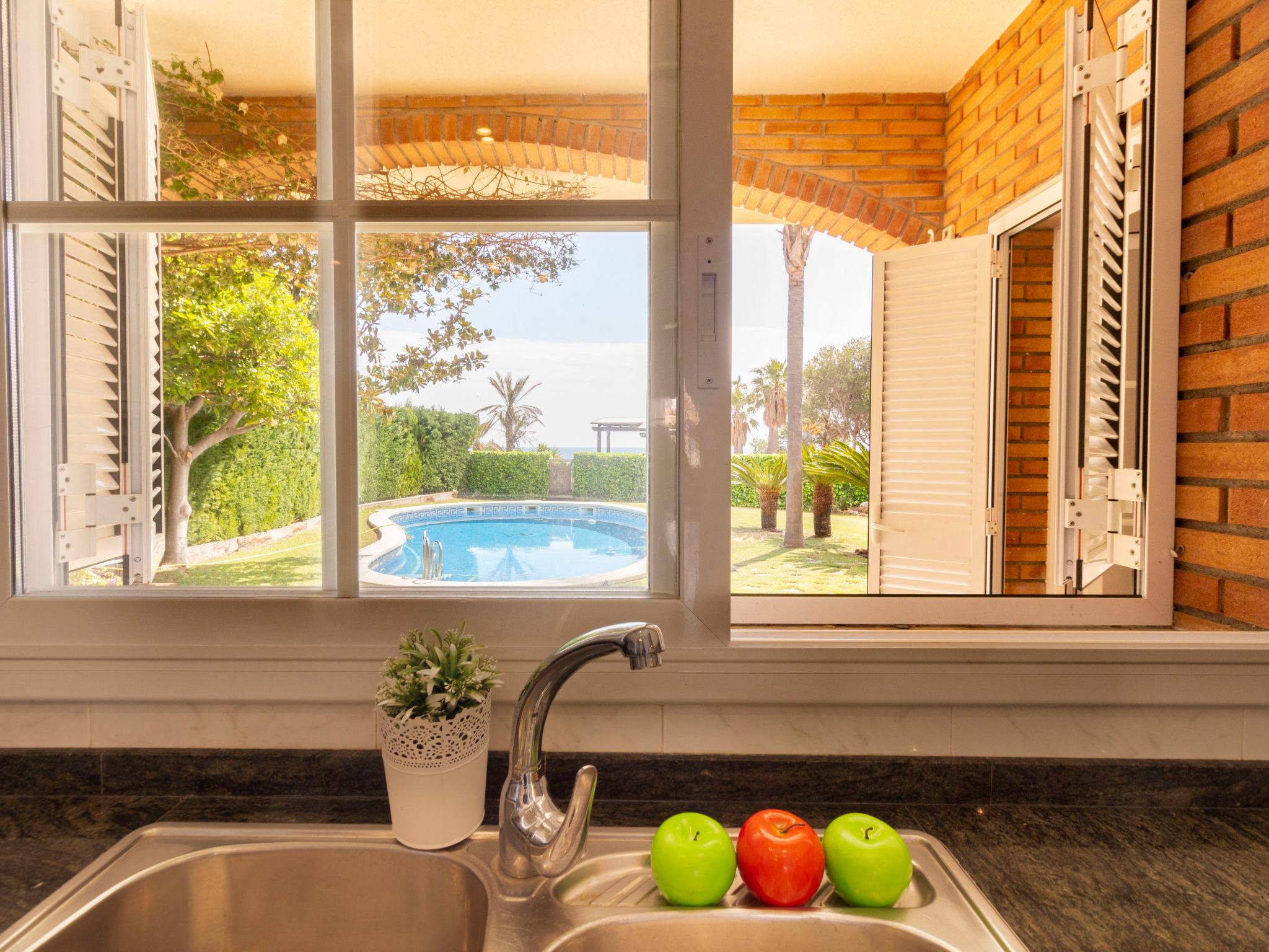 Photo 9 - Maison de 4 chambres à l'Ametlla de Mar avec piscine privée et vues à la mer