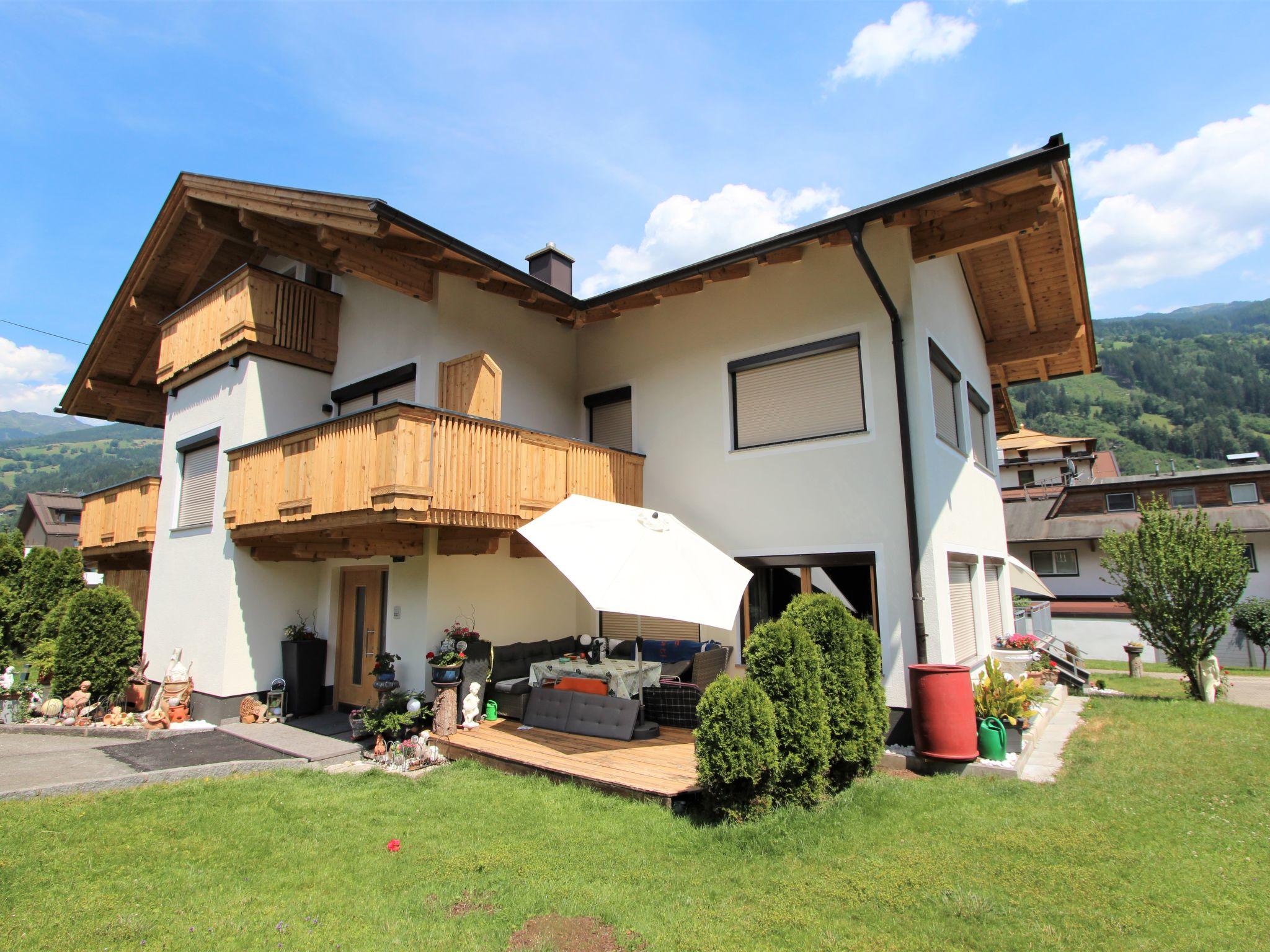 Photo 1 - Appartement de 2 chambres à Aschau im Zillertal avec vues sur la montagne