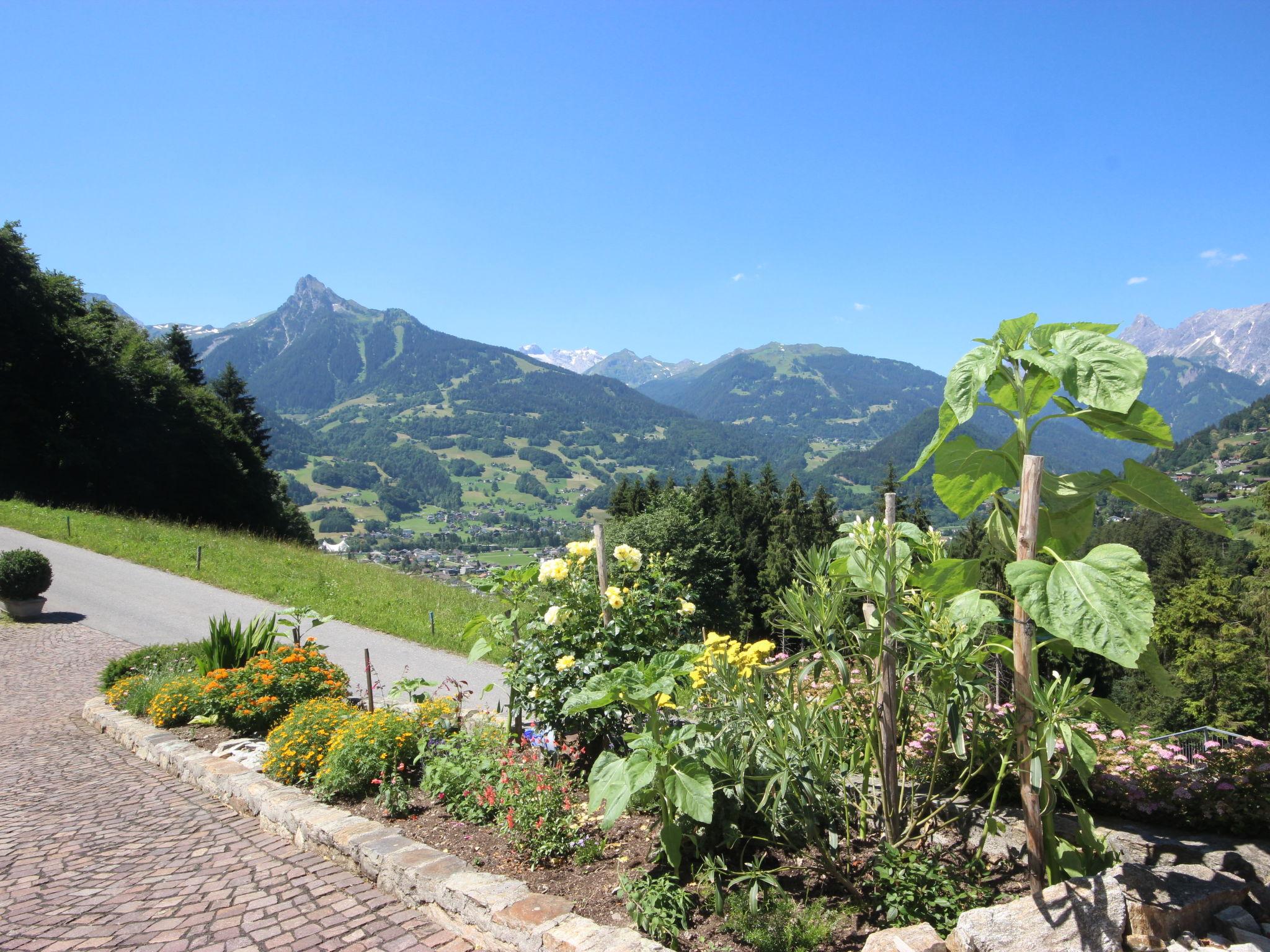 Foto 18 - Appartamento con 2 camere da letto a Schruns con giardino e vista sulle montagne