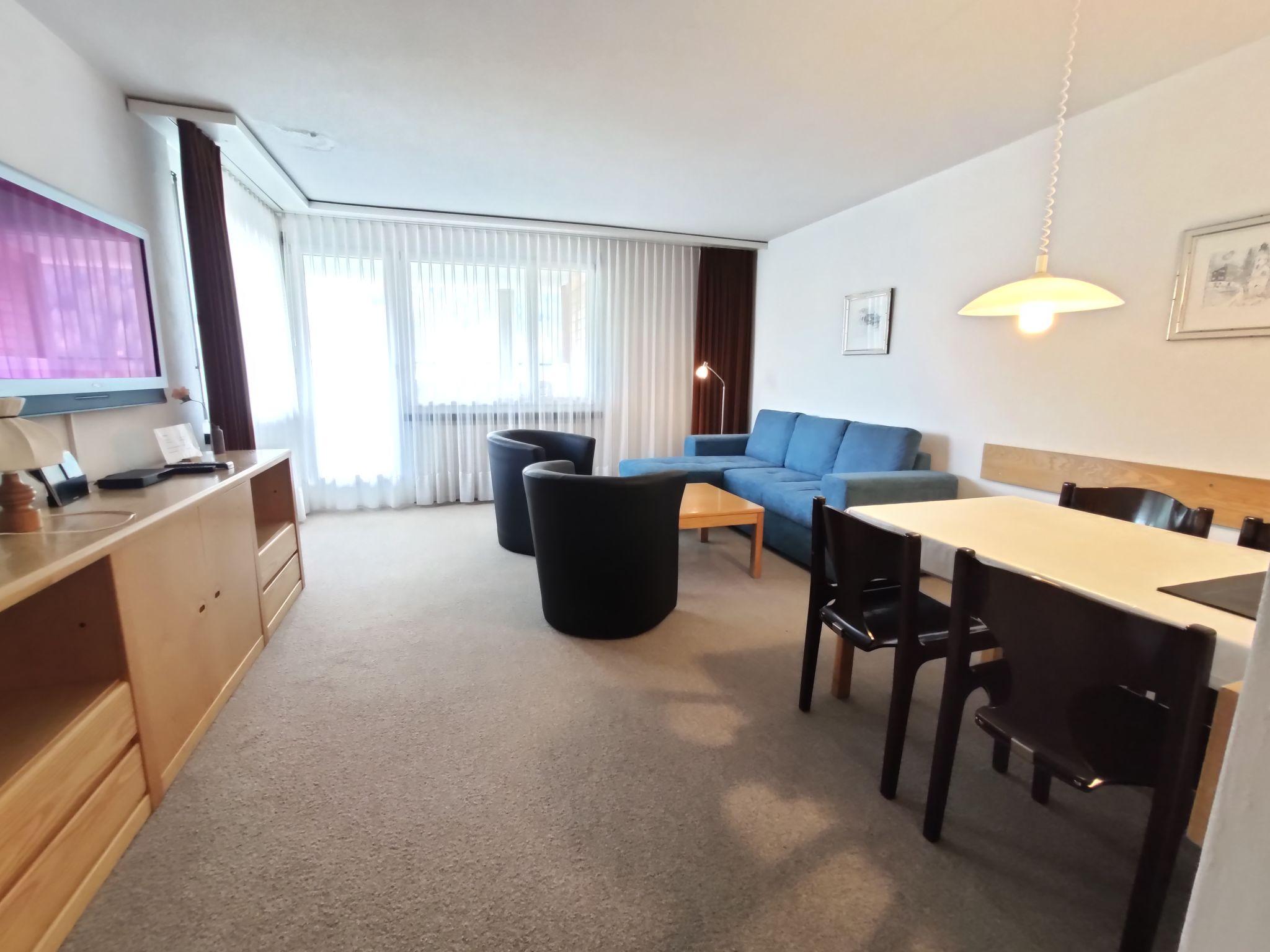 Foto 7 - Appartamento con 2 camere da letto a Davos con giardino e vista sulle montagne