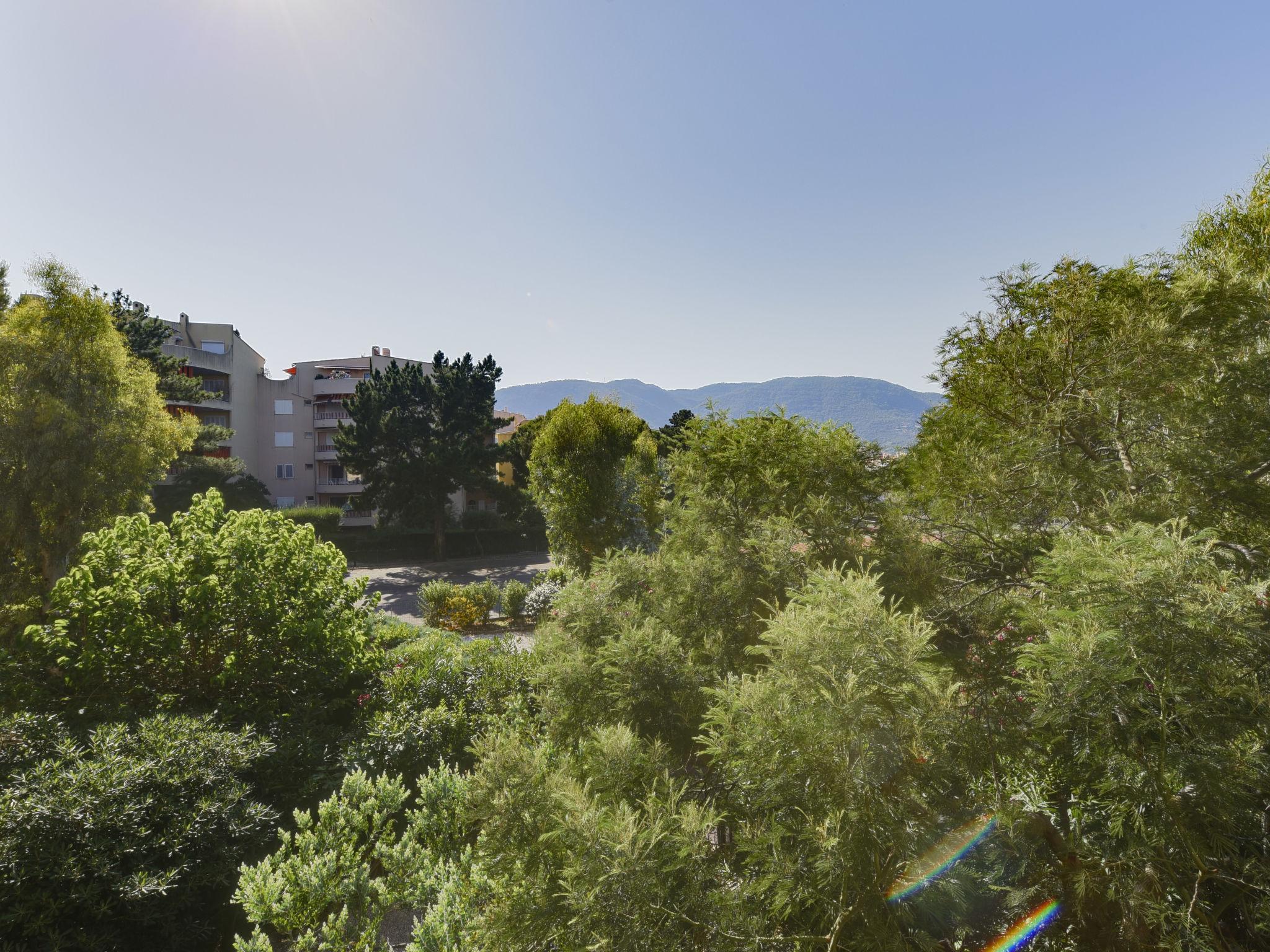 Photo 3 - Appartement de 1 chambre à Cavalaire-sur-Mer avec jardin et terrasse