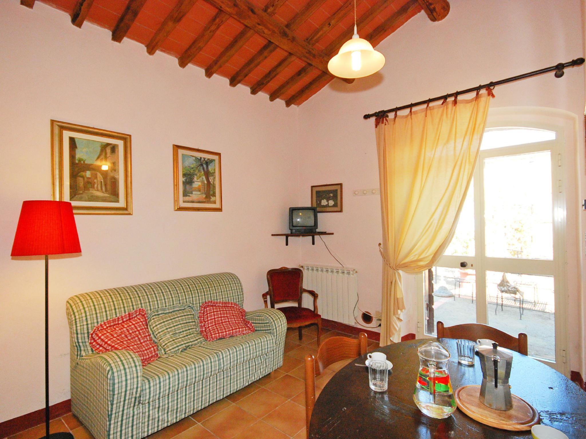Photo 6 - 1 bedroom Apartment in Sovicille with swimming pool and garden