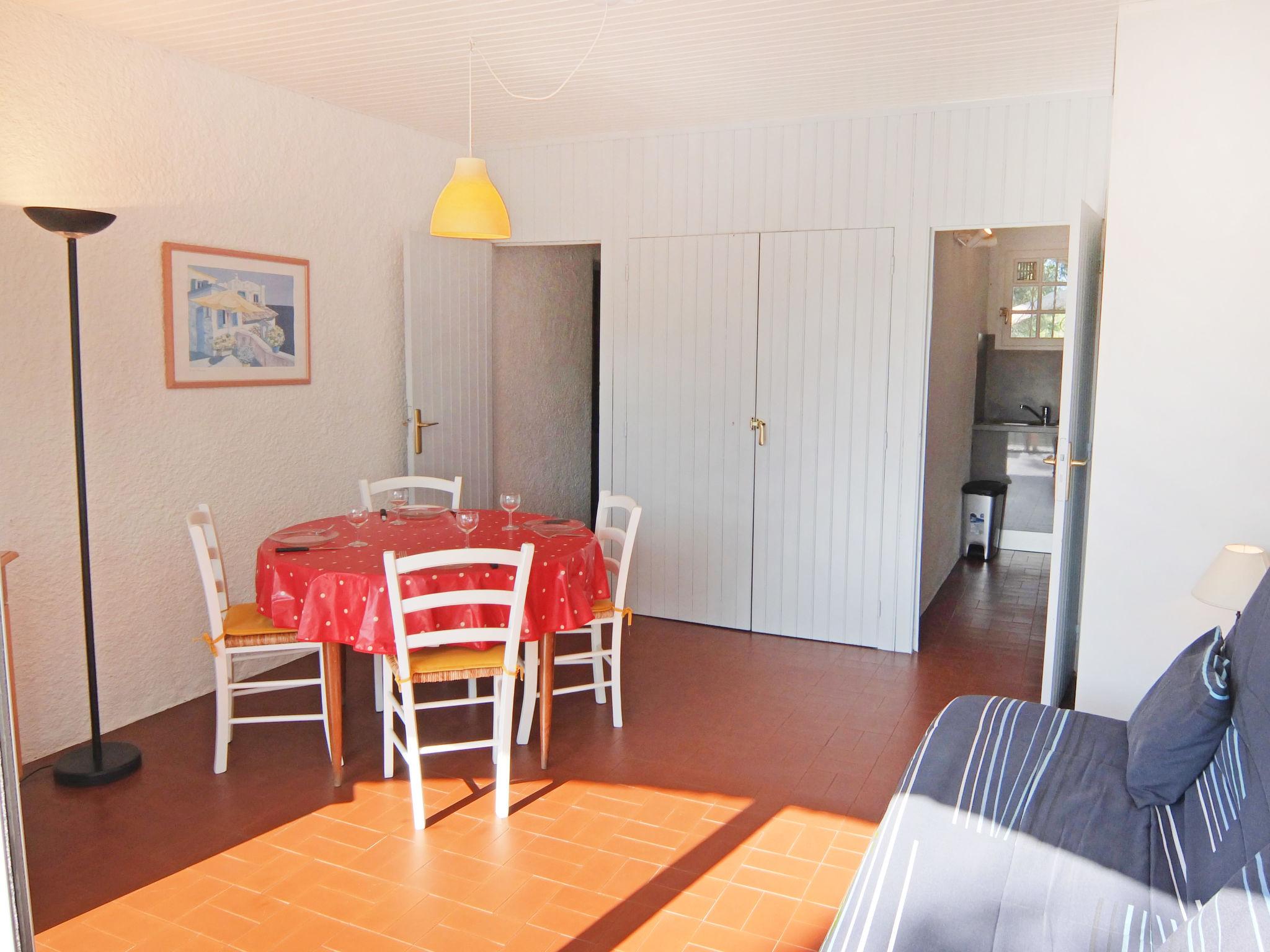 Foto 6 - Apartamento de 1 quarto em Argelès-sur-Mer com piscina e vistas do mar