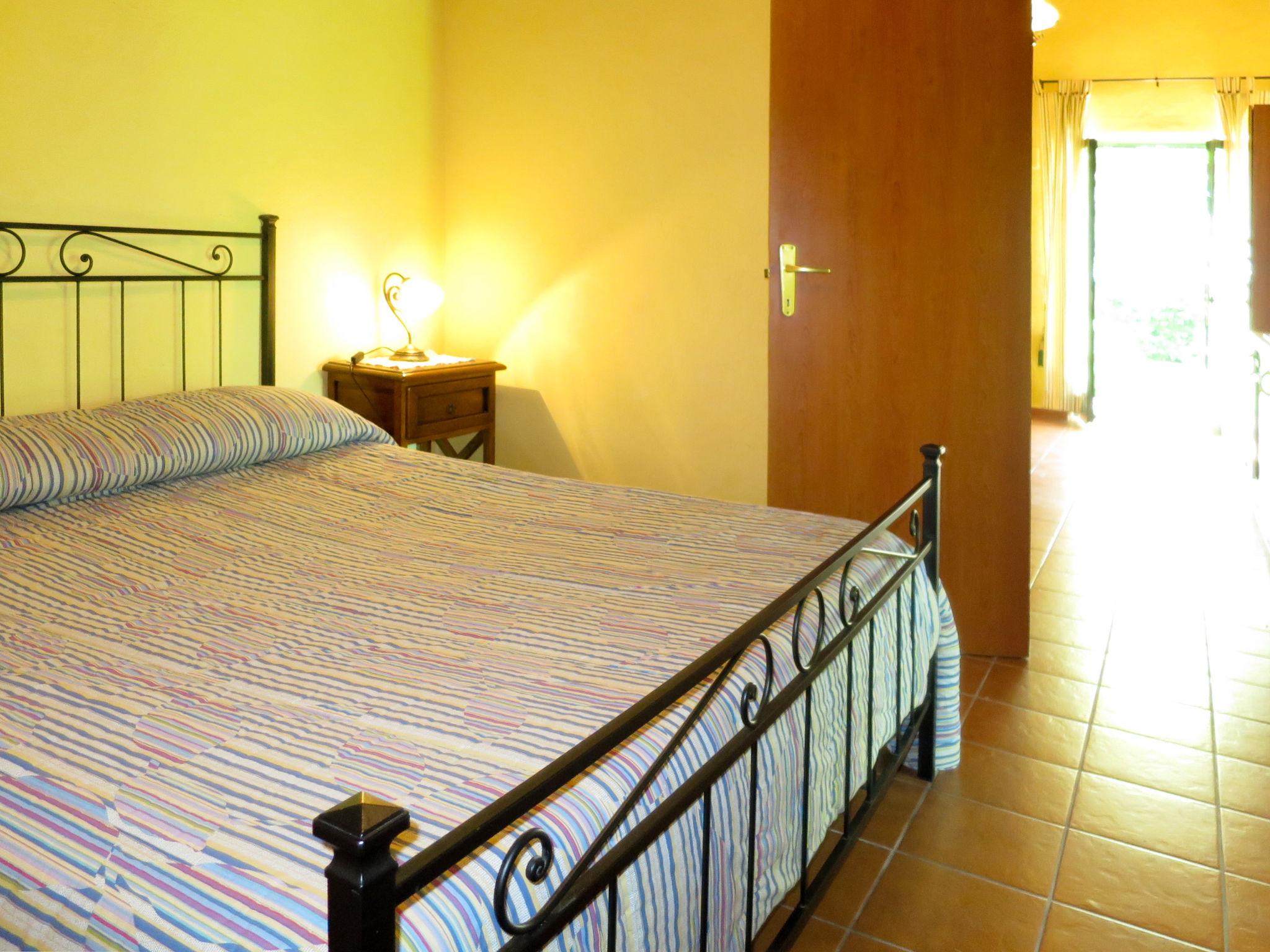 Foto 8 - Haus mit 2 Schlafzimmern in Montefiascone mit garten und terrasse