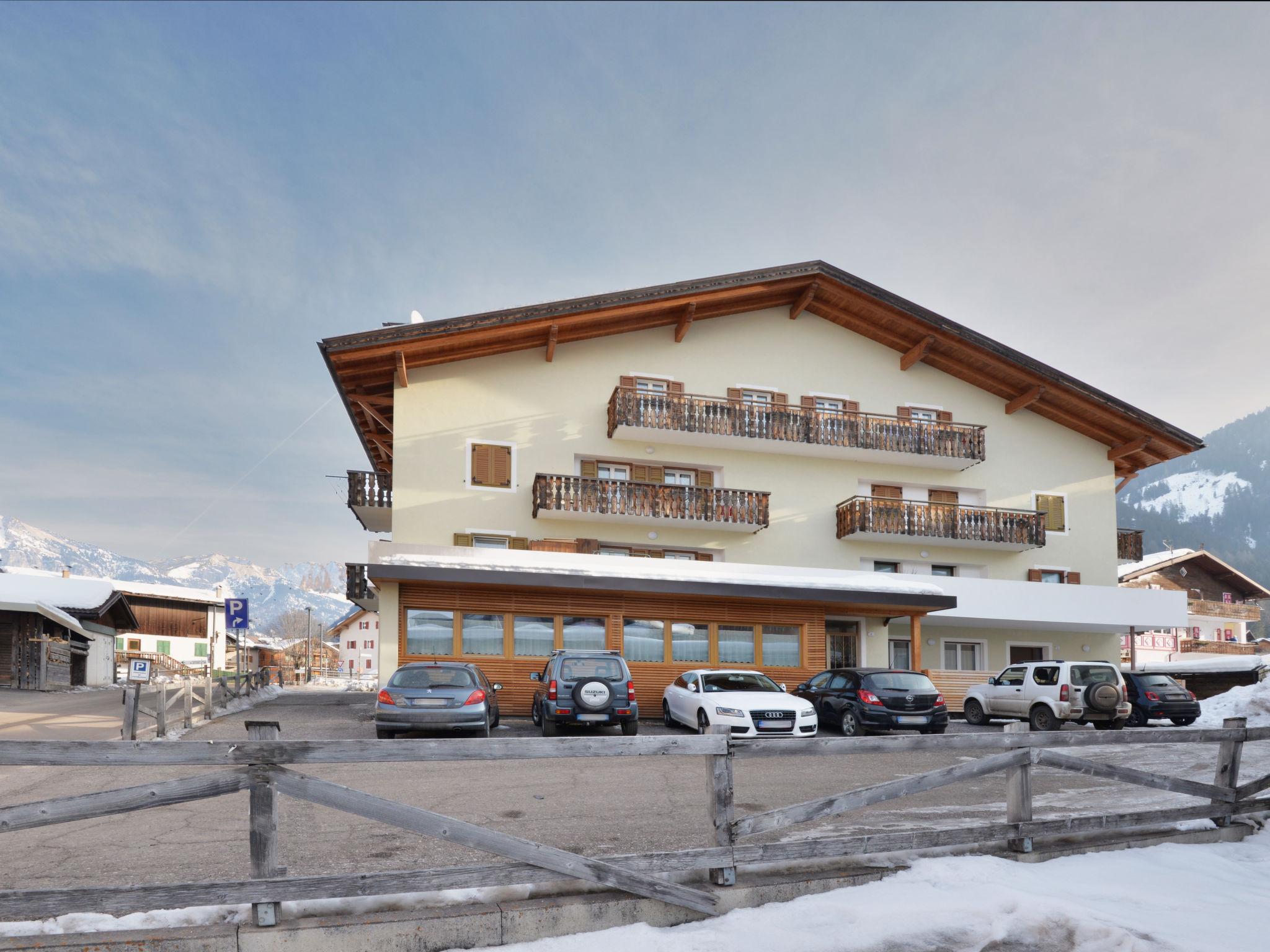 Photo 3 - Appartement de 4 chambres à San Giovanni di Fassa-Sèn Jan avec vues sur la montagne