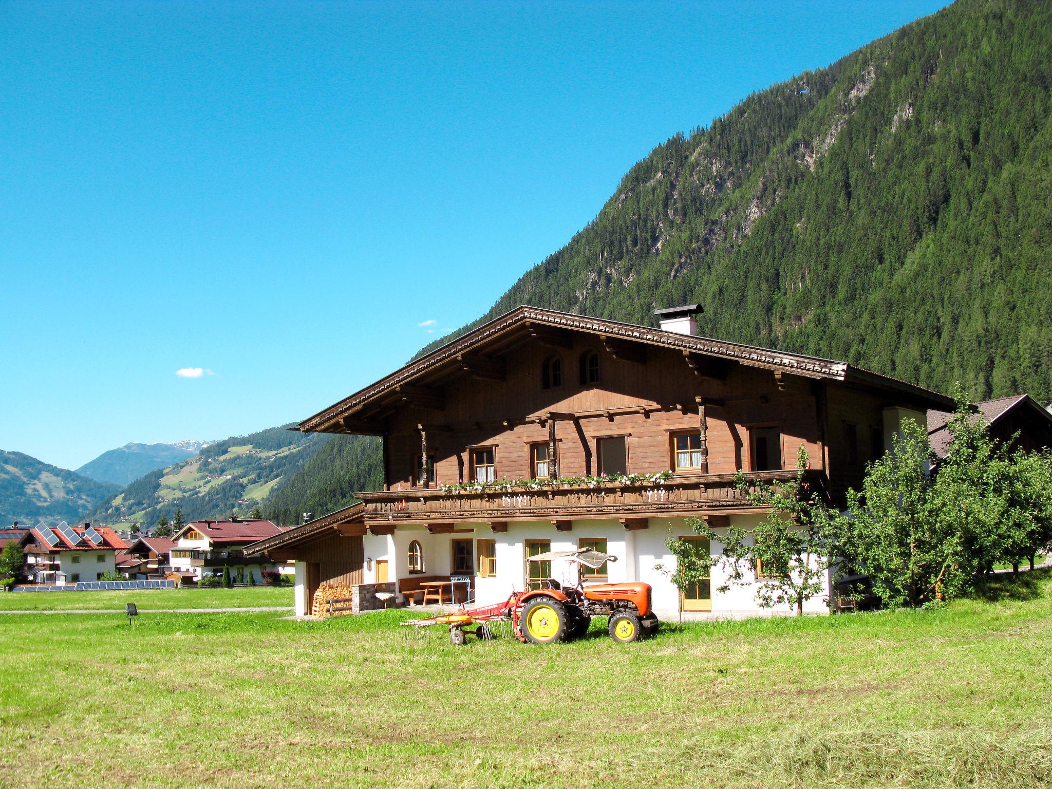 Foto 1 - Apartment mit 1 Schlafzimmer in Mayrhofen mit terrasse und blick auf die berge