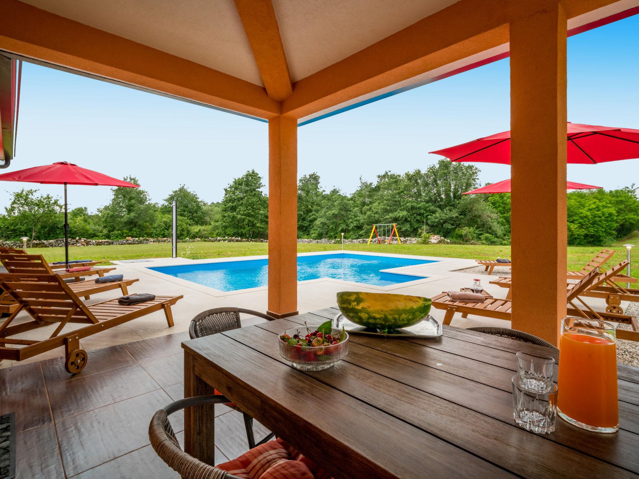 Photo 3 - Maison de 3 chambres à Pazin avec piscine privée et jardin