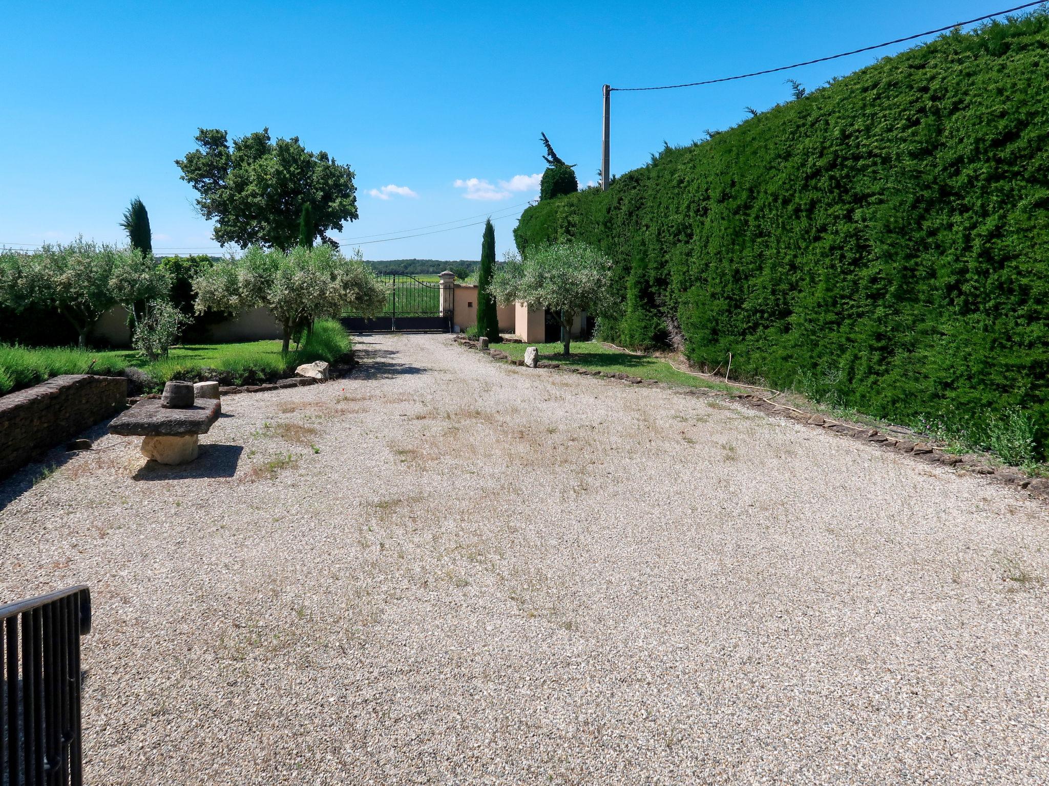 Photo 16 - Maison de 4 chambres à Valréas avec jardin et terrasse