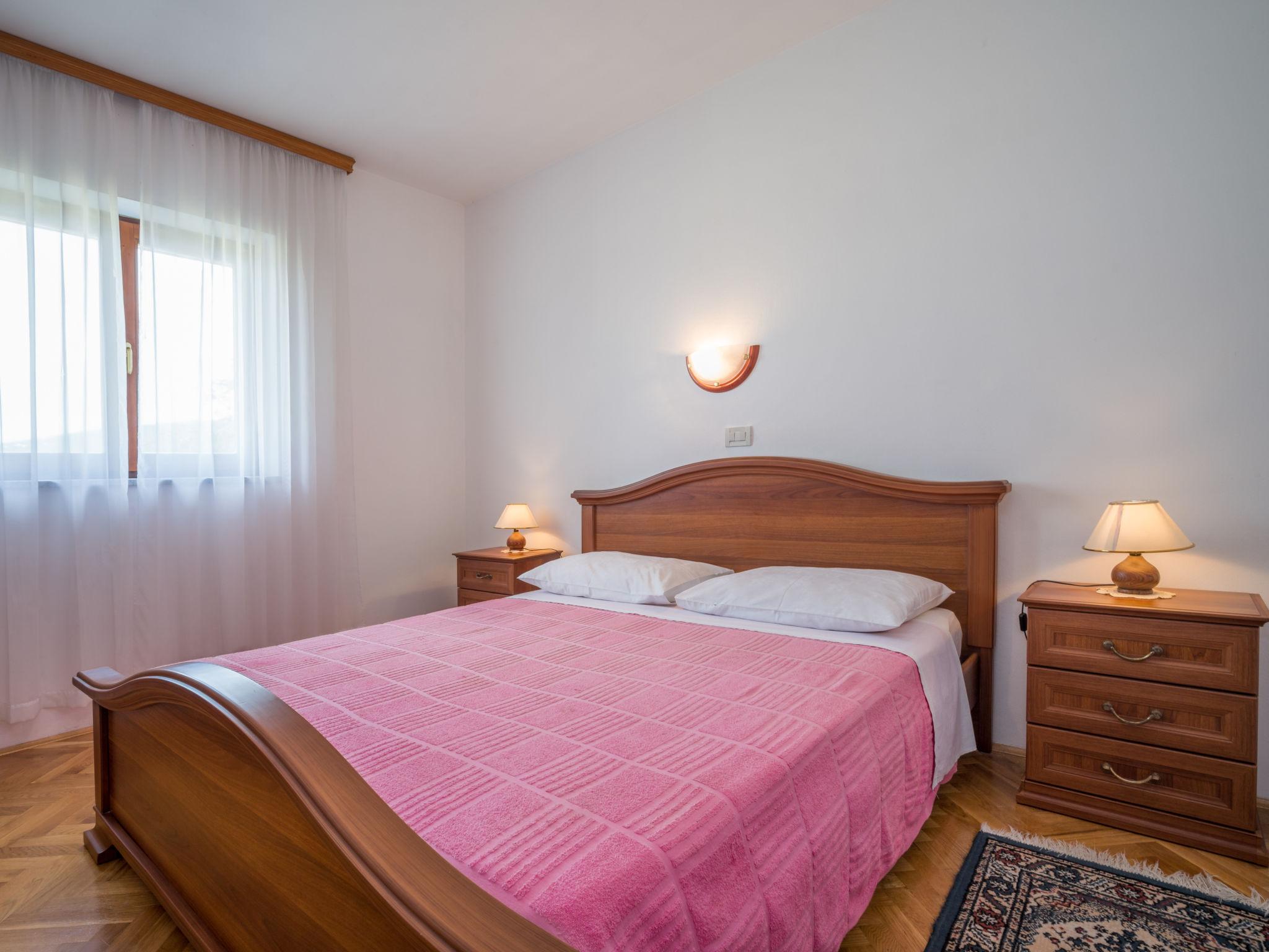 Foto 8 - Appartamento con 1 camera da letto a Crikvenica con piscina e vista mare