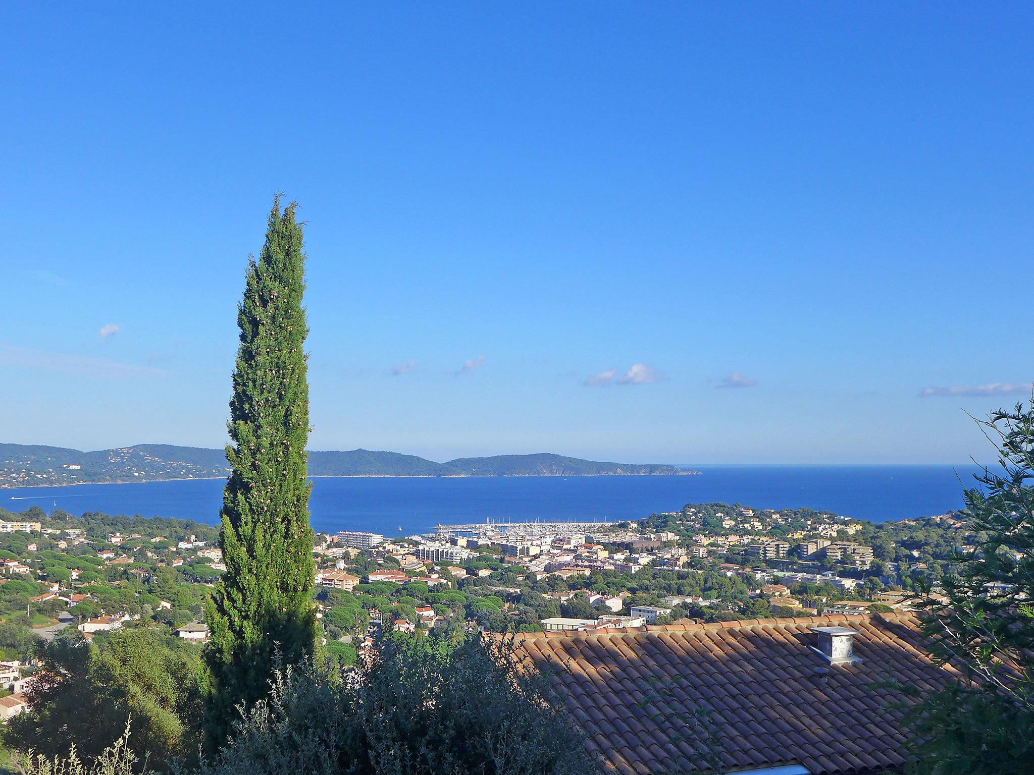 Photo 4 - 1 bedroom Apartment in Cavalaire-sur-Mer with swimming pool and sea view