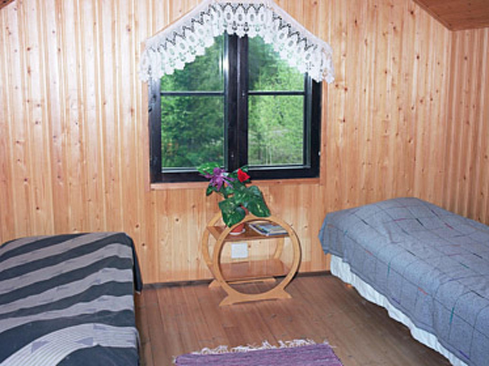 Foto 16 - Casa de 2 habitaciones en Hyrynsalmi con sauna