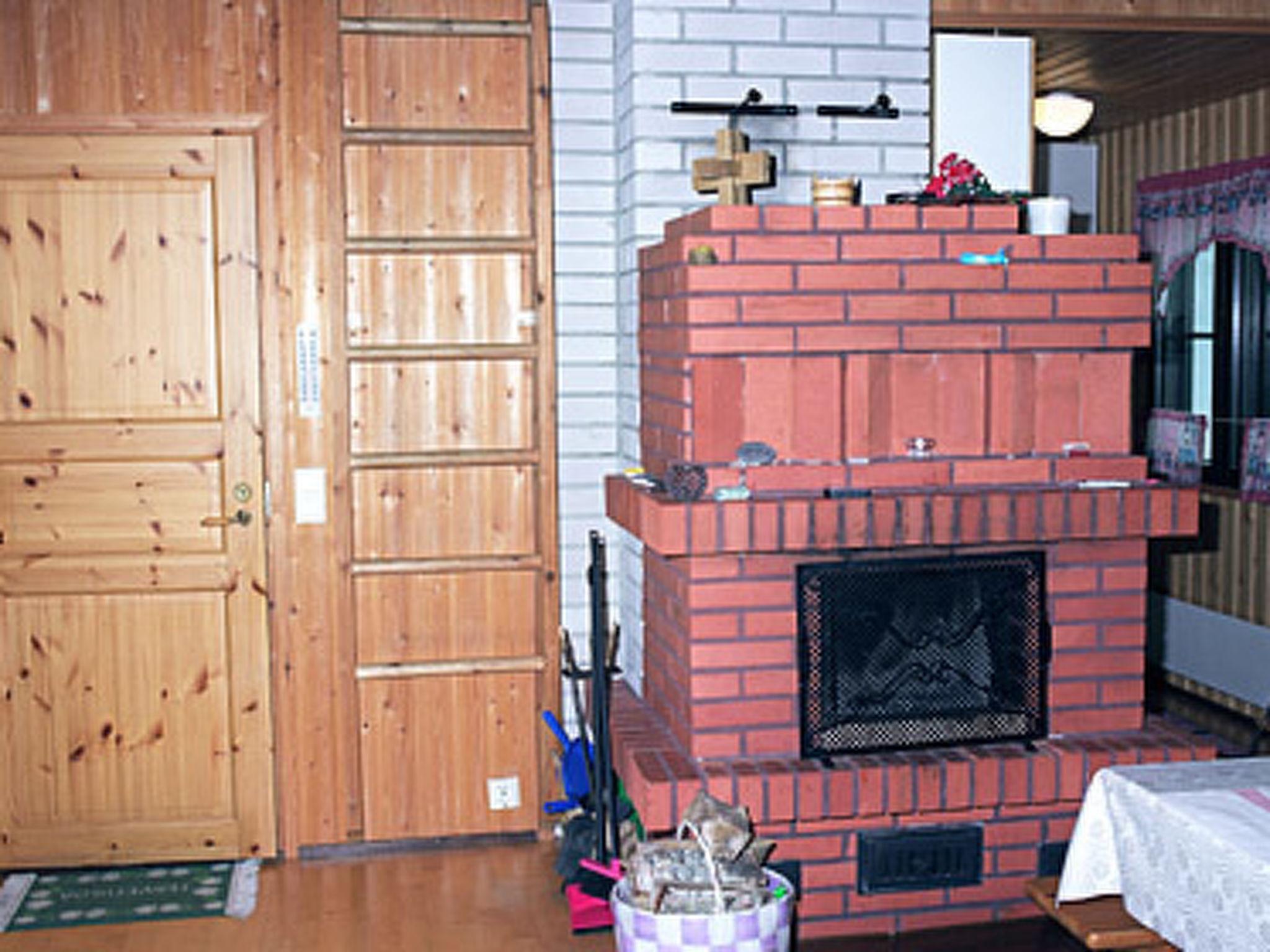 Foto 7 - Casa de 2 quartos em Hyrynsalmi com sauna