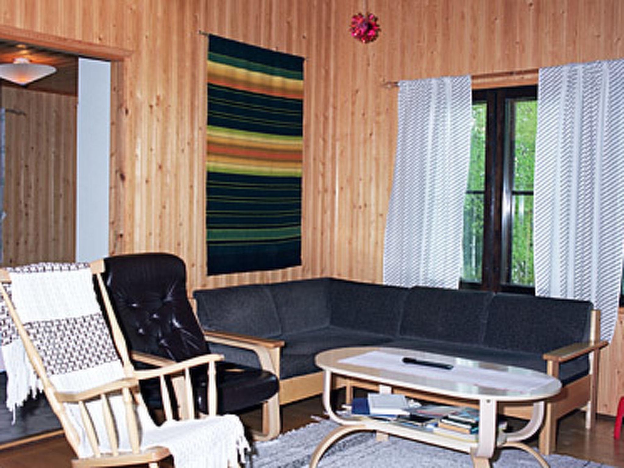 Foto 11 - Casa de 2 habitaciones en Hyrynsalmi con sauna