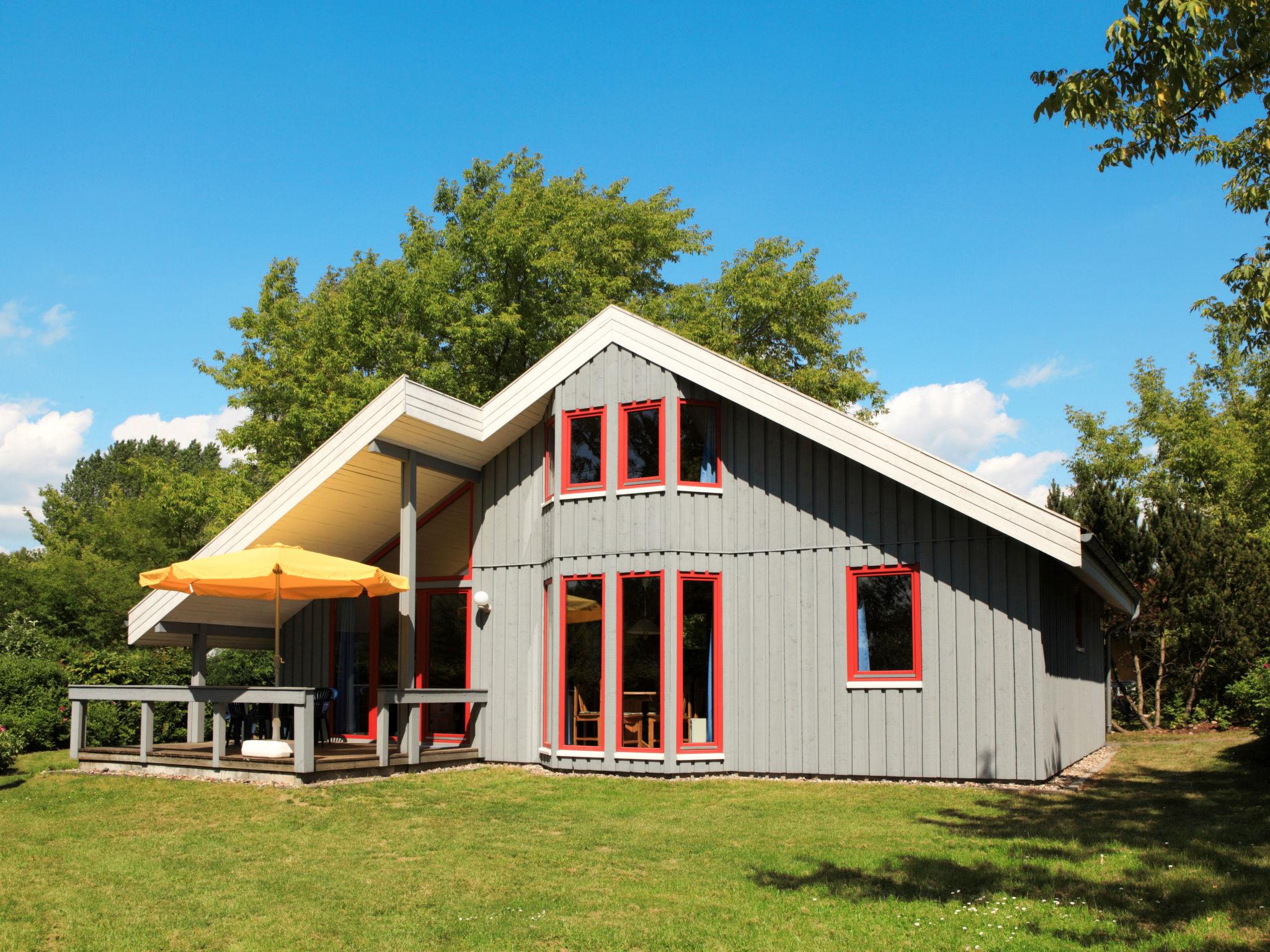 Photo 11 - Maison de 2 chambres à Mirow avec piscine et jardin