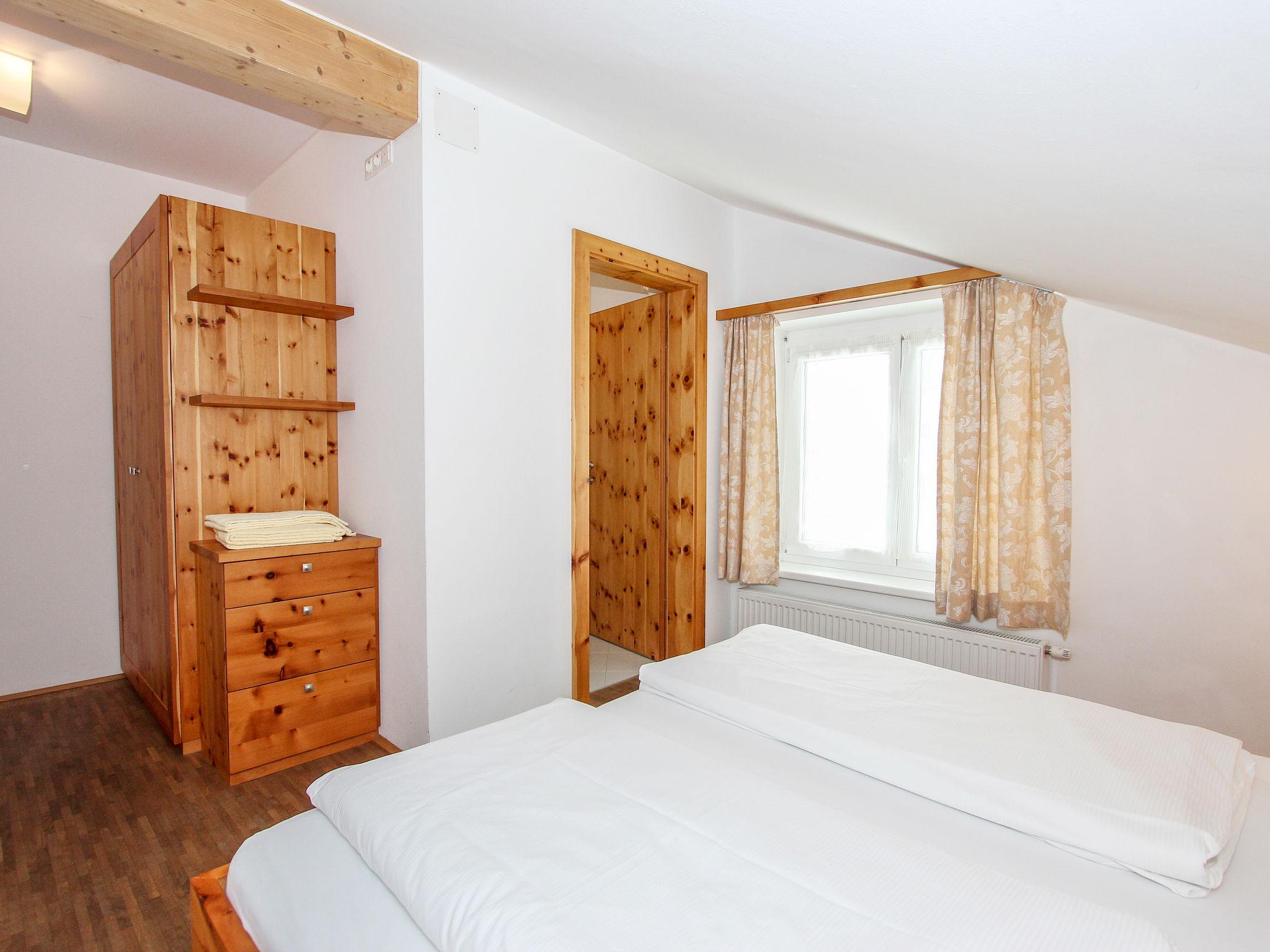 Photo 11 - Appartement de 4 chambres à Ried im Zillertal avec jardin et vues sur la montagne