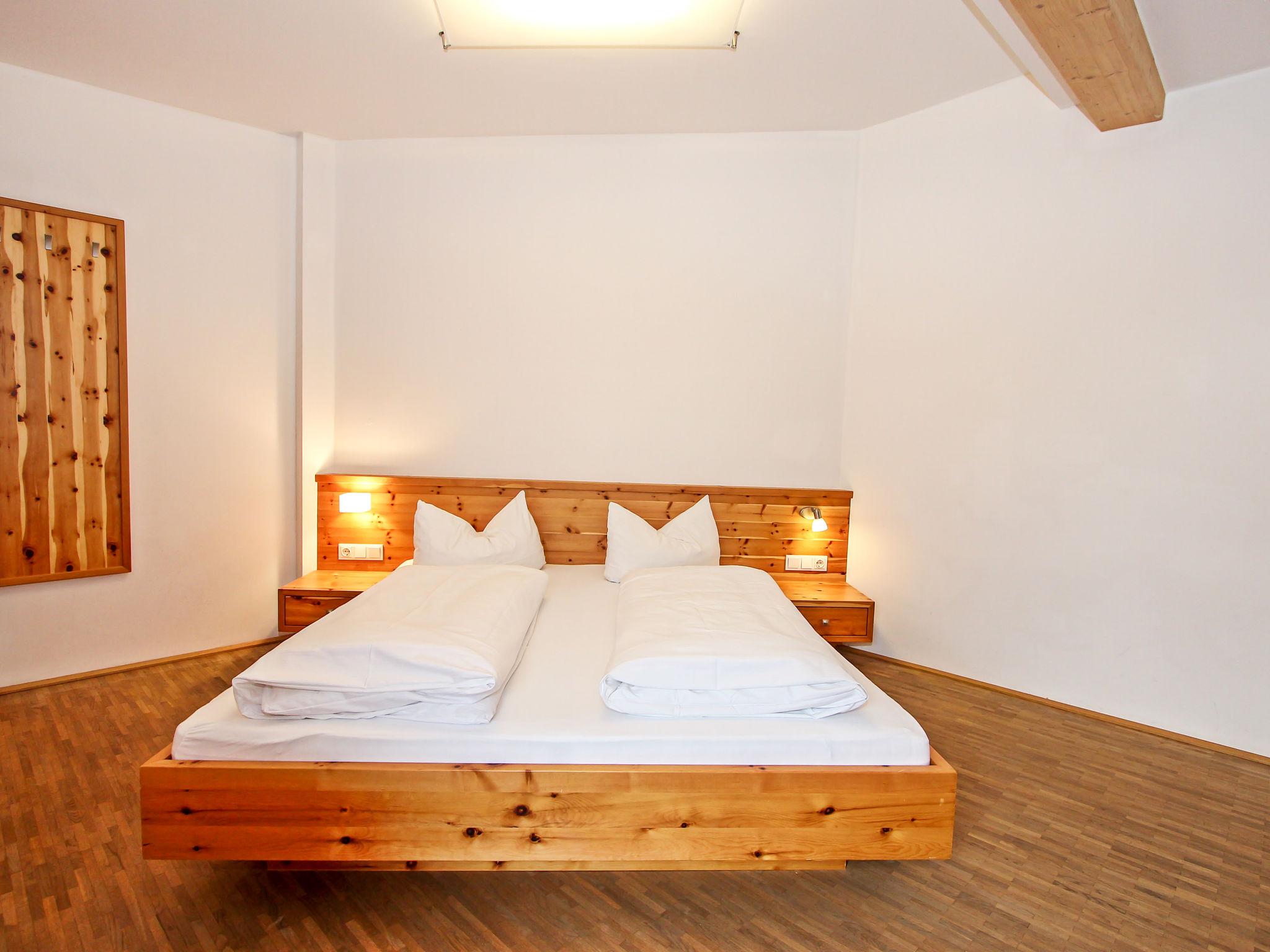 Foto 24 - Apartamento de 4 quartos em Ried im Zillertal com jardim e vista para a montanha