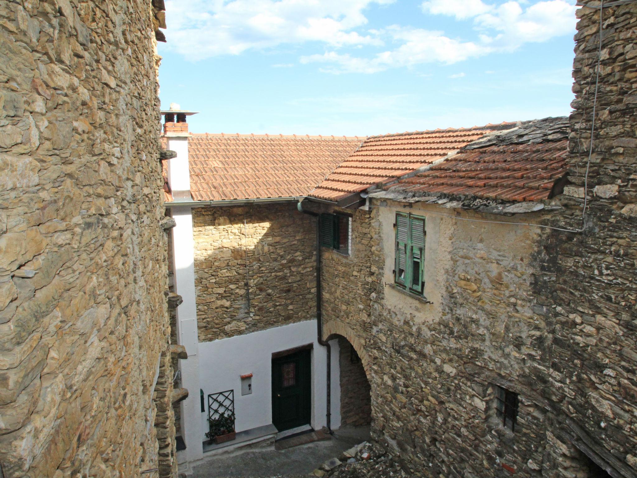 Foto 23 - Haus mit 1 Schlafzimmer in Stellanello mit terrasse