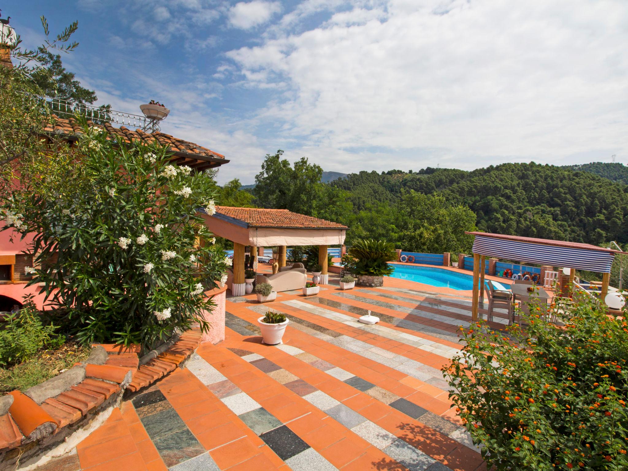 Photo 7 - Maison de 4 chambres à Massarosa avec piscine privée et vues à la mer